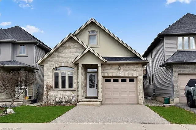 27 Banks St, Brantford 3