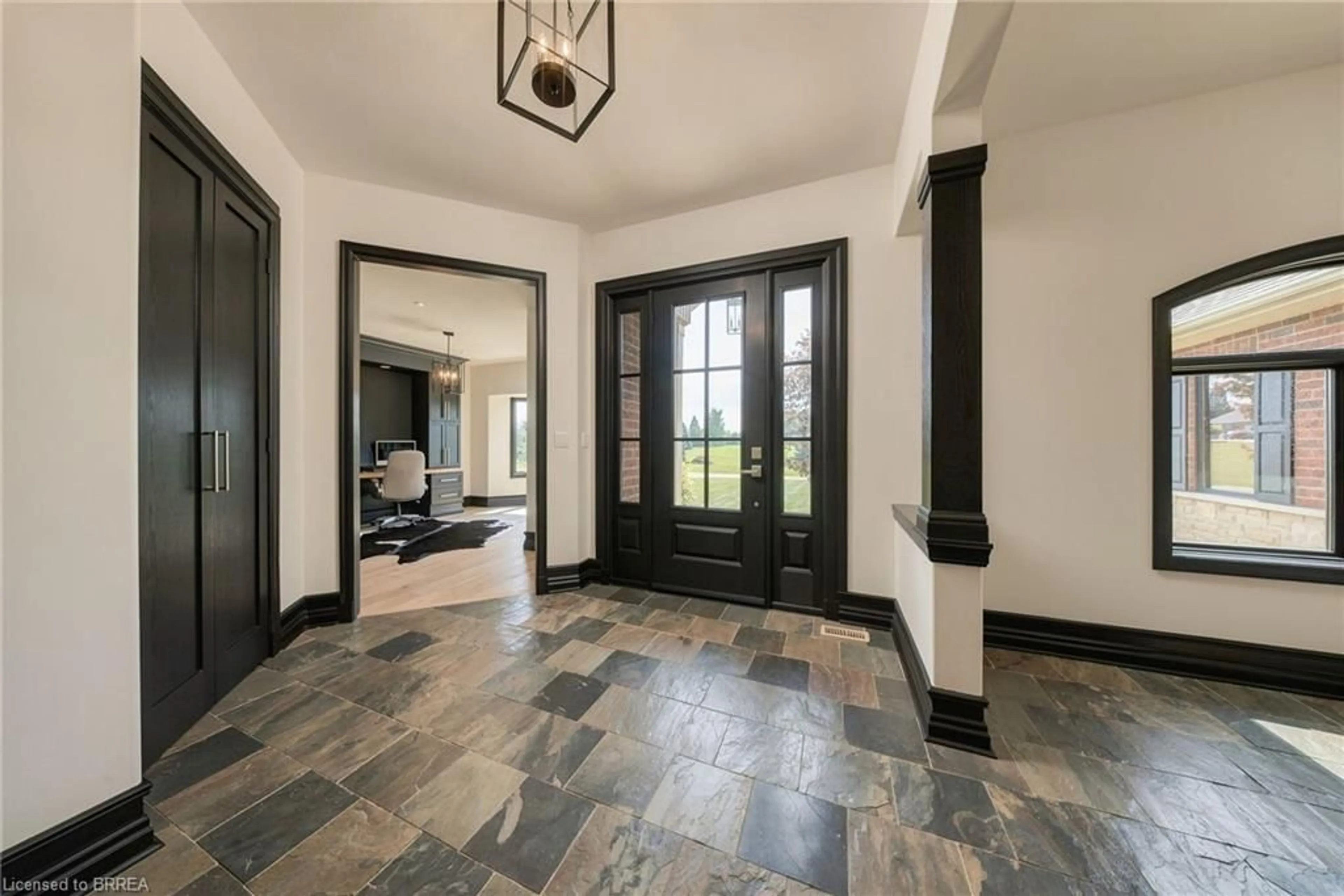 Indoor entryway for 5 Tysons Way, Oakland Ontario N0E 1R0