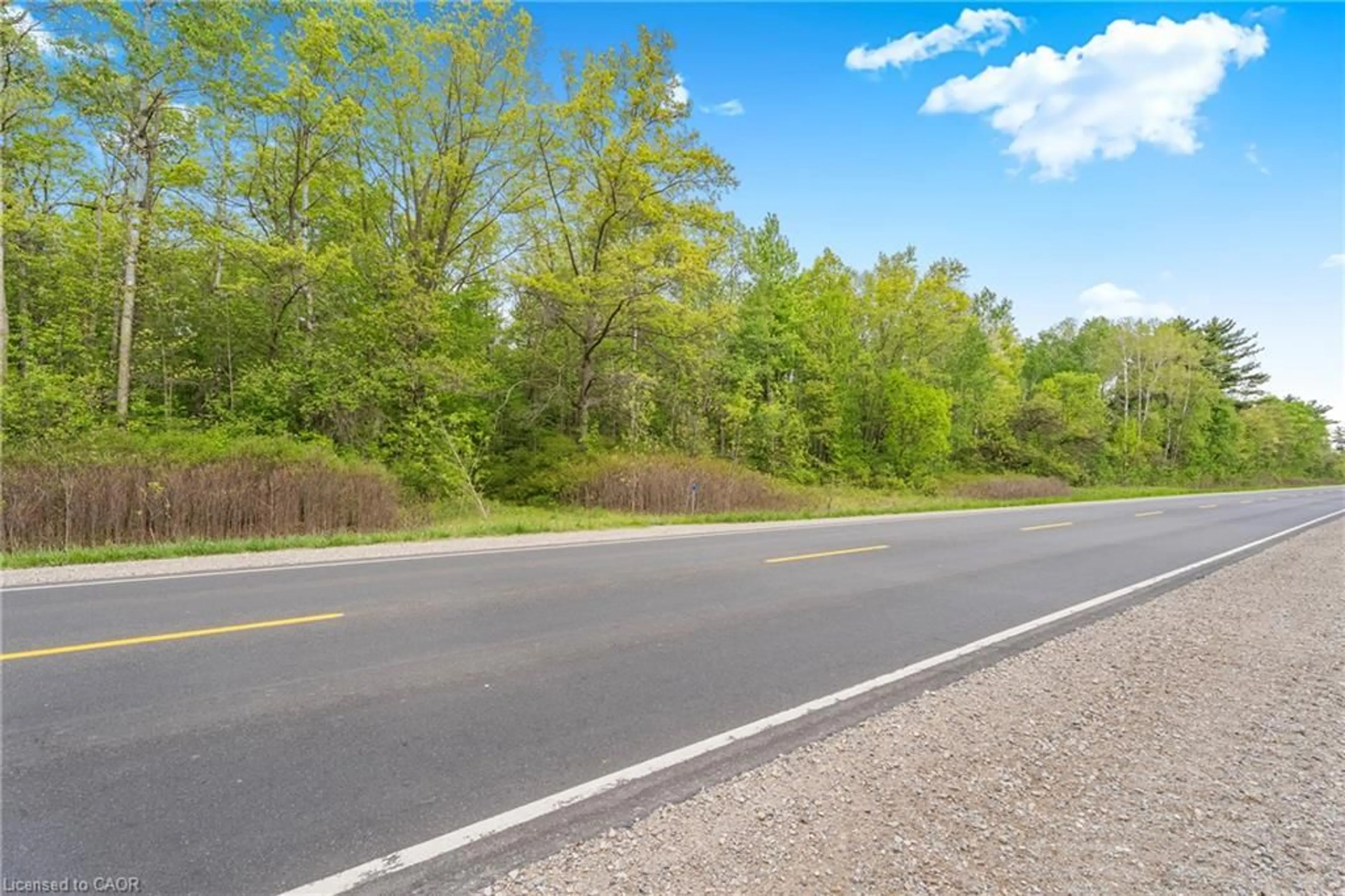 Blurry image for 372 Highway 24, Brantford Ontario N3T 5L5