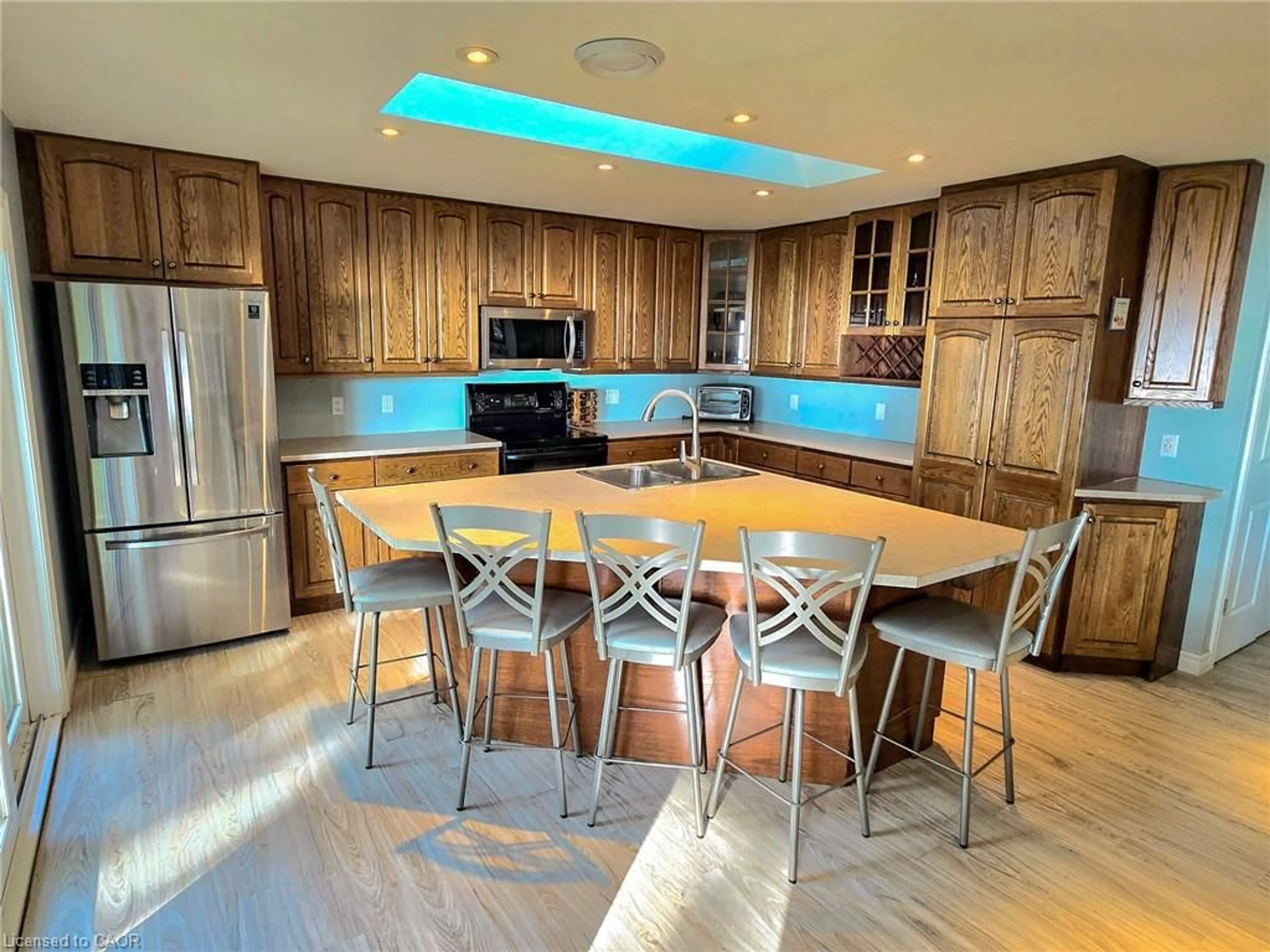 Contemporary kitchen, unknown for 522 Ryerse Blvd, Simcoe Ontario N3Y 4K2