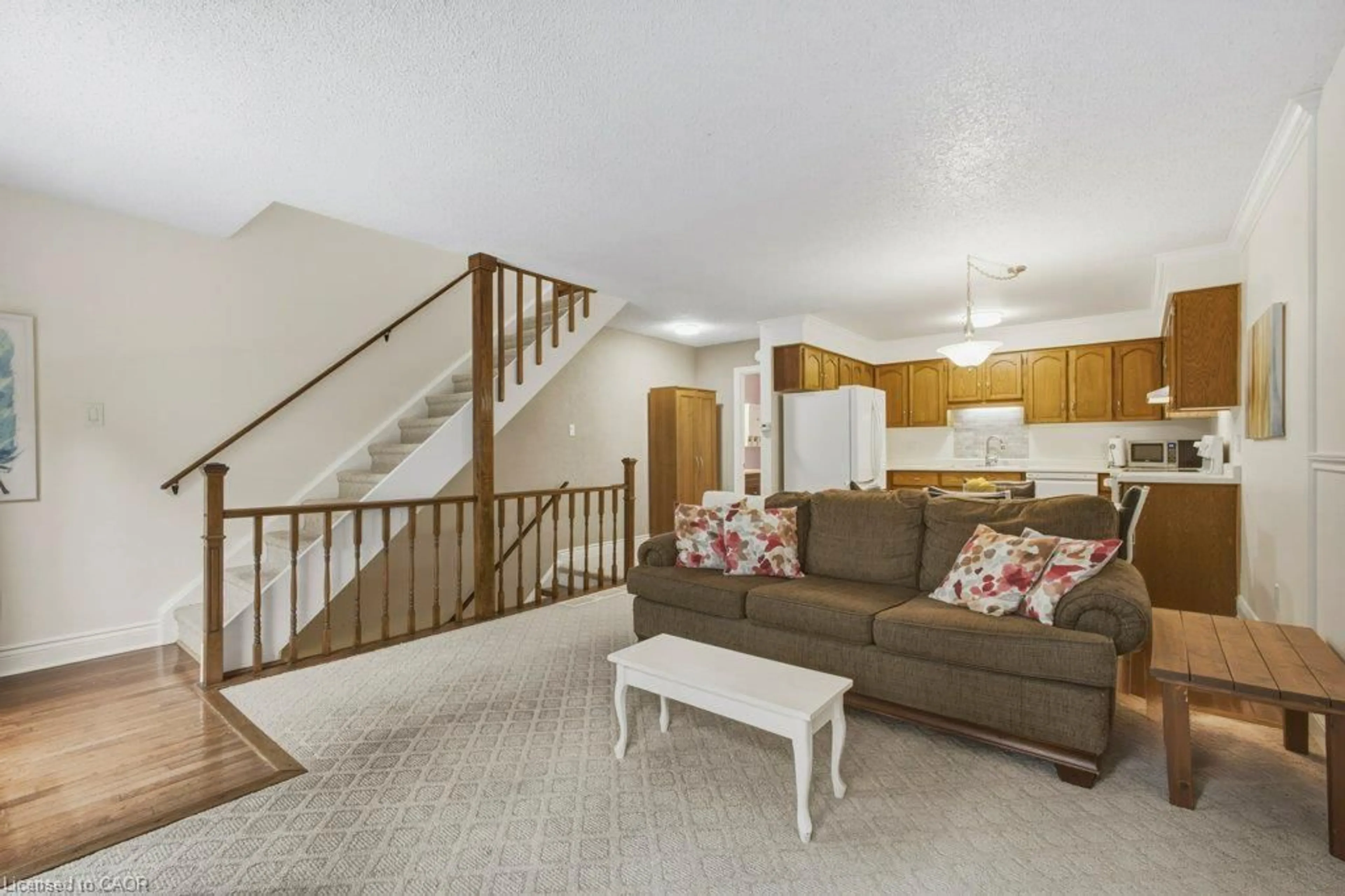 Living room with furniture, unknown for 100 Inkerman St #2, Rockwood Ontario N0B 2K0