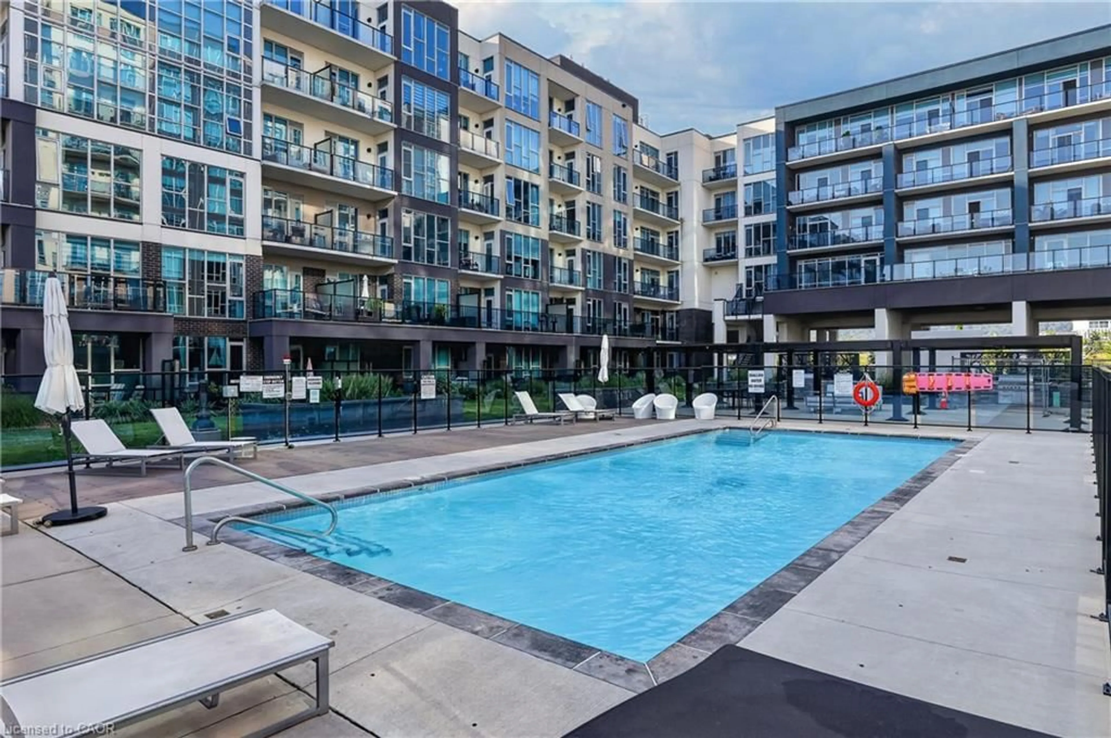 Pool for 16 Concord Pl #431, Grimsby Ontario L3M 0J1