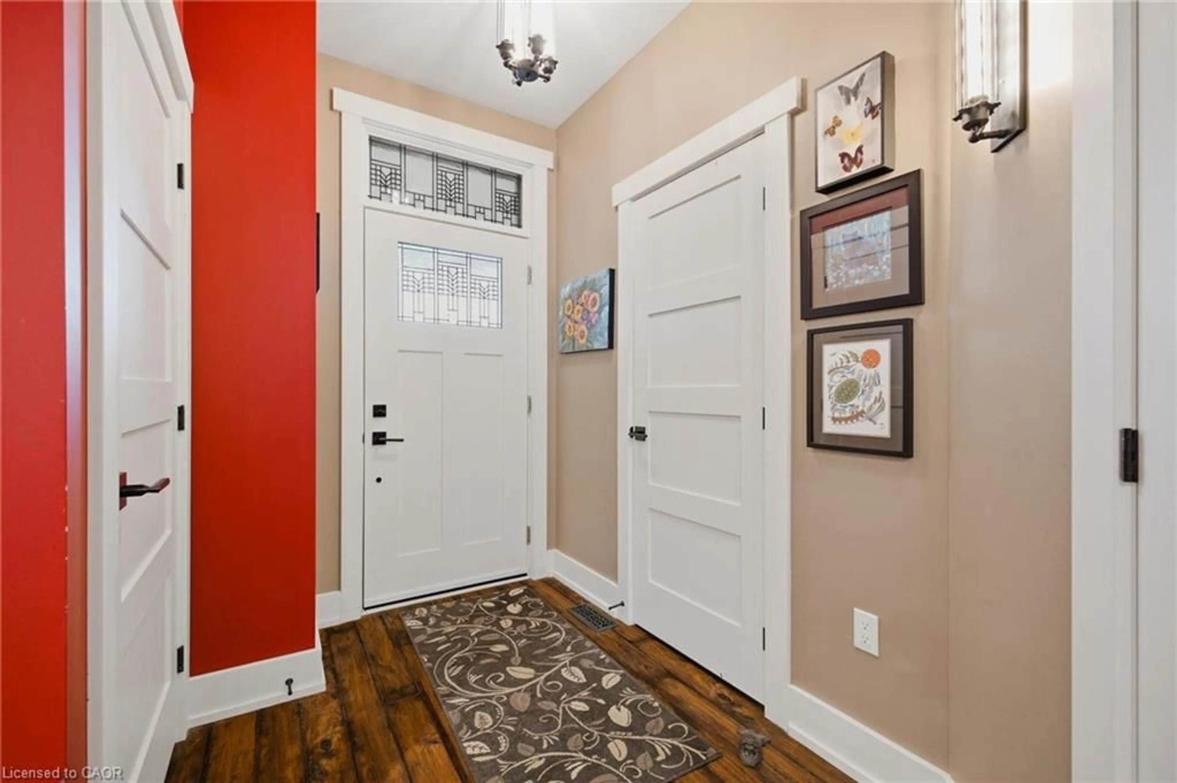 Indoor entryway for 153 James St, Seaforth Ontario N0K 1W0