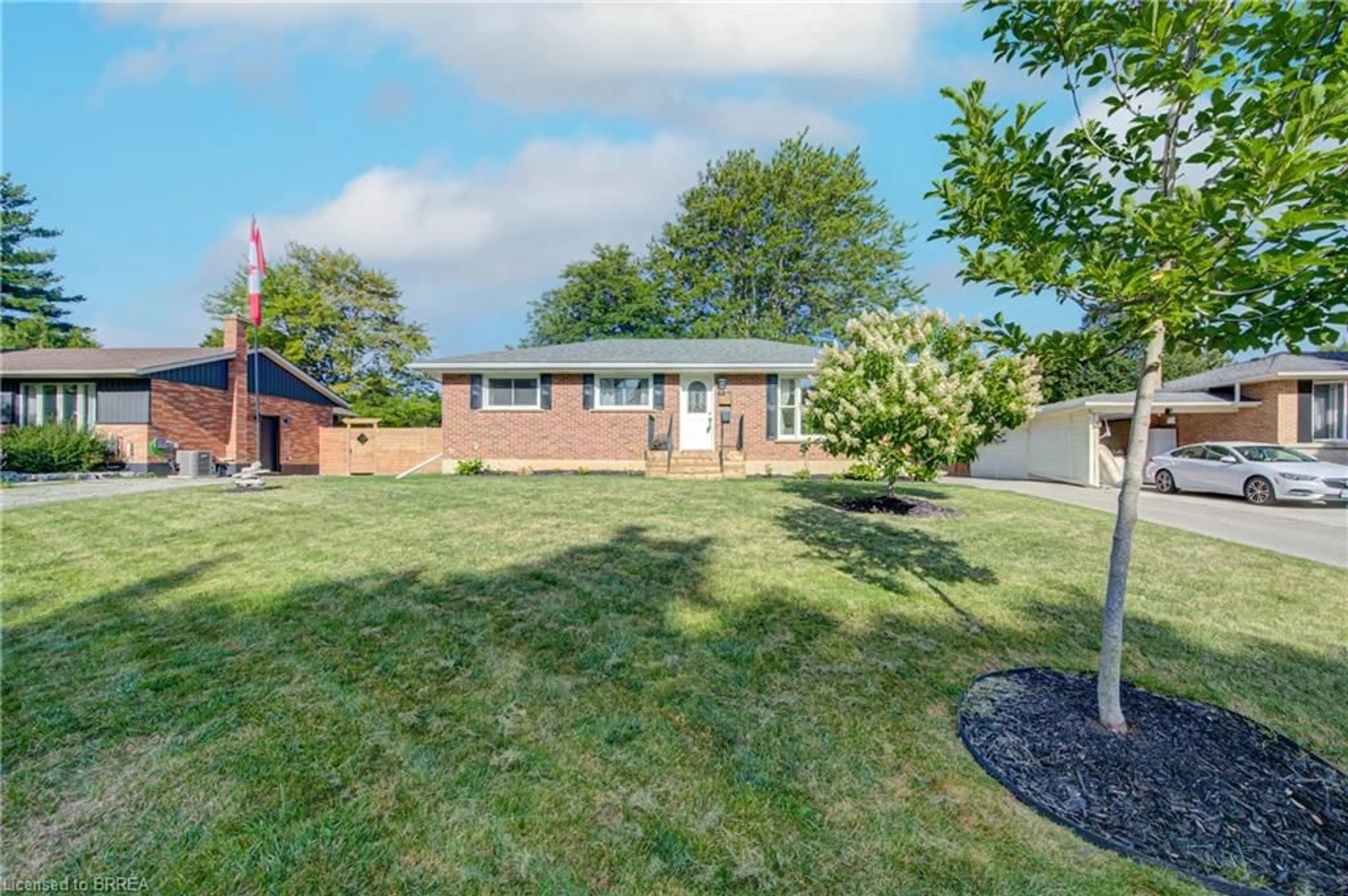A pic from outside/outdoor area/front of a property/back of a property/a pic from drone, street for 62 Forsythe Ave, Brantford Ontario N3R 3L7