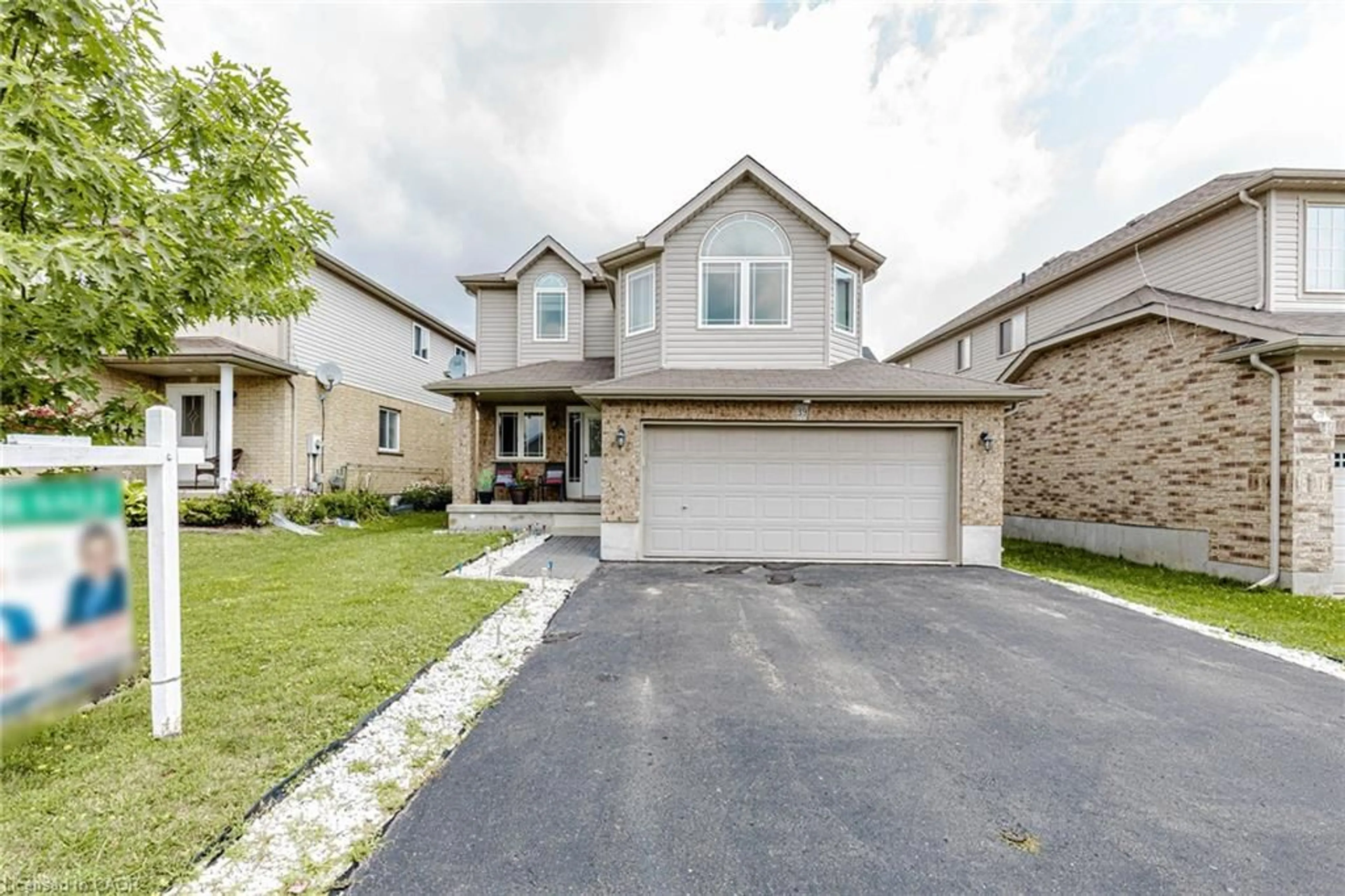Unknown for 39 Washburn Dr, Guelph Ontario N1E 0B6