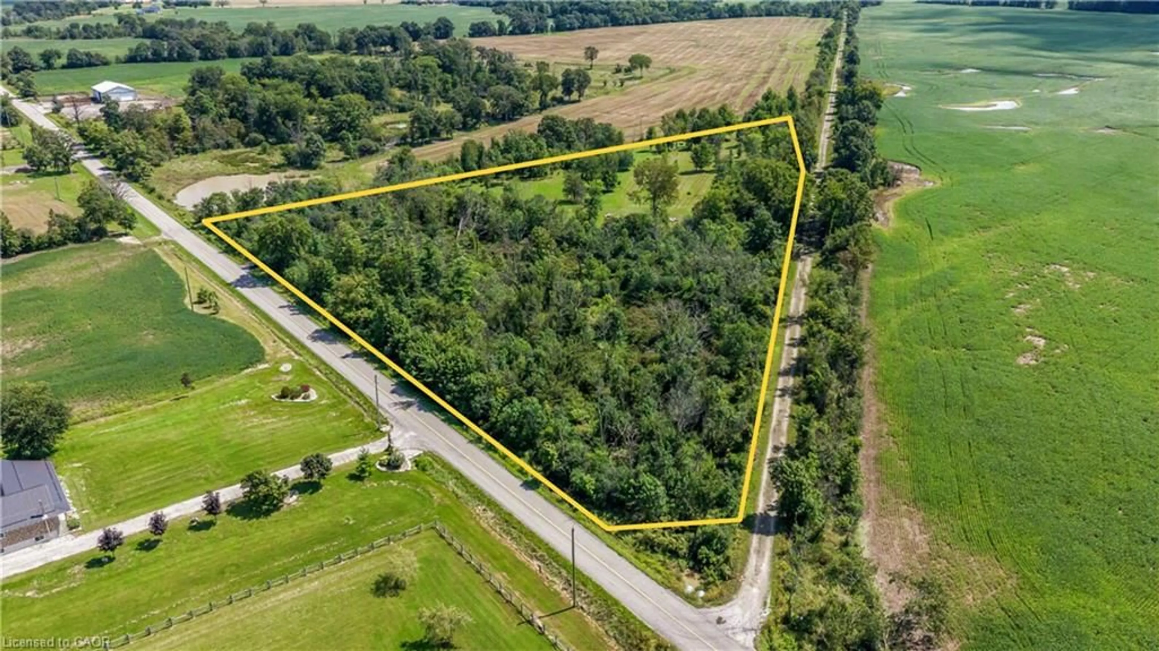 A pic from outside/outdoor area/front of a property/back of a property/a pic from drone, unknown for 1320 Concession 1 Rd, Canfield Ontario N0A 1C0
