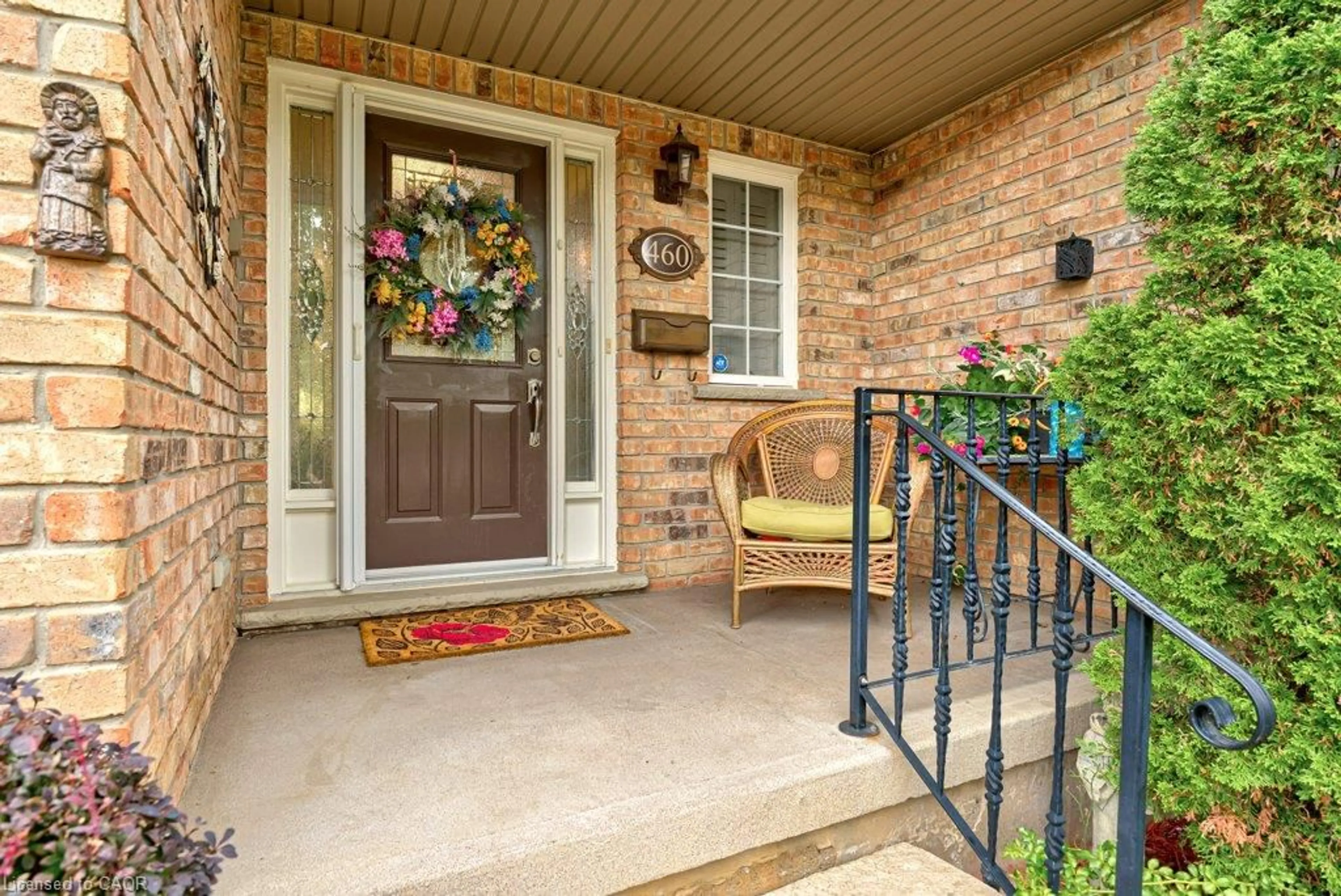 Indoor entryway for 460 Lausanne Cres, Waterloo Ontario N2T 2X4