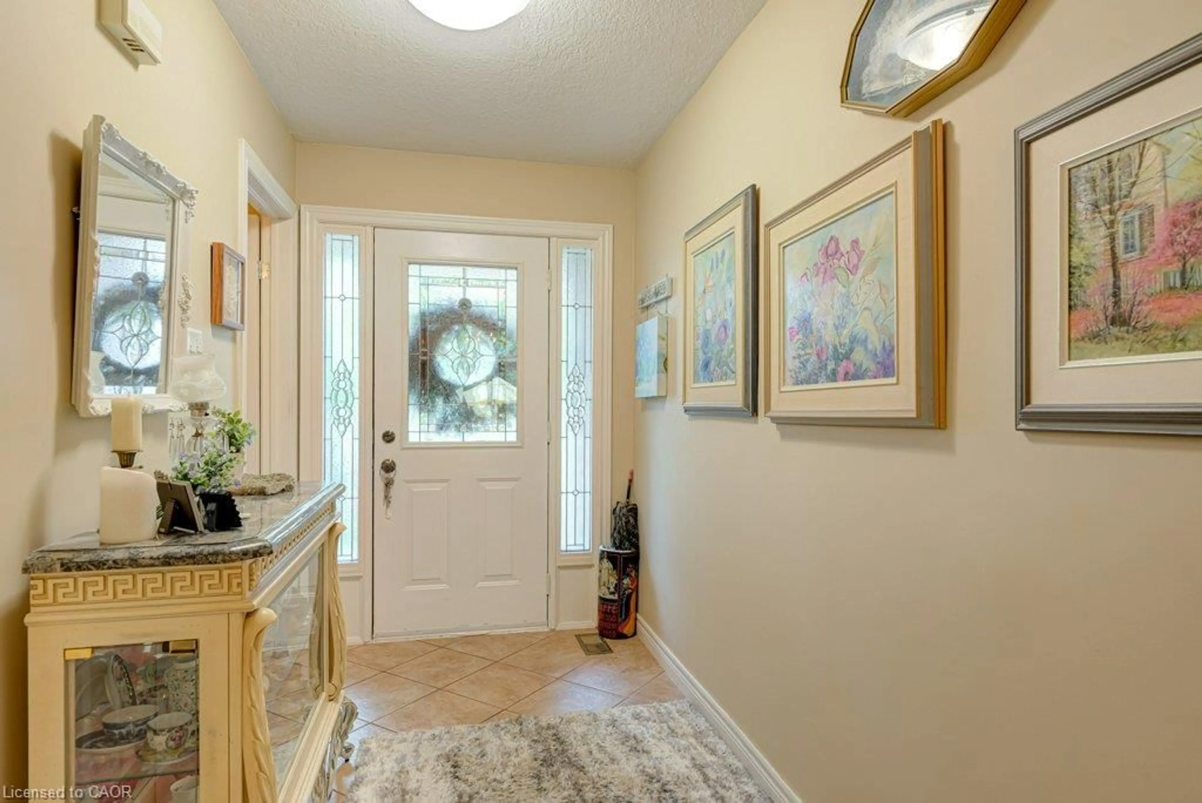 Indoor entryway for 460 Lausanne Cres, Waterloo Ontario N2T 2X4