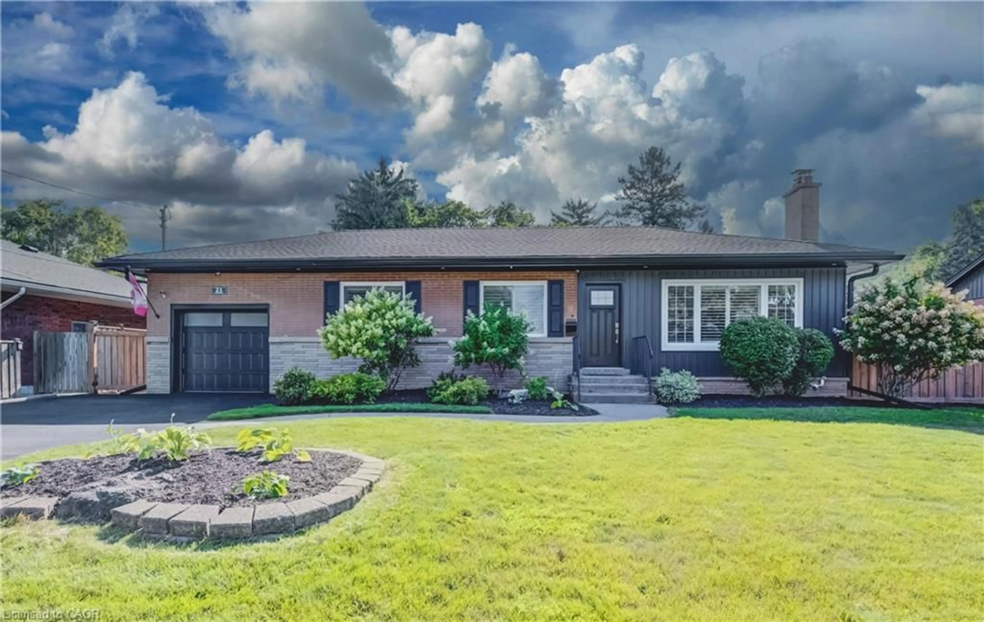 Home with brick exterior material, street for 21 Loma Dr, Stoney Creek Ontario L8G 2W6