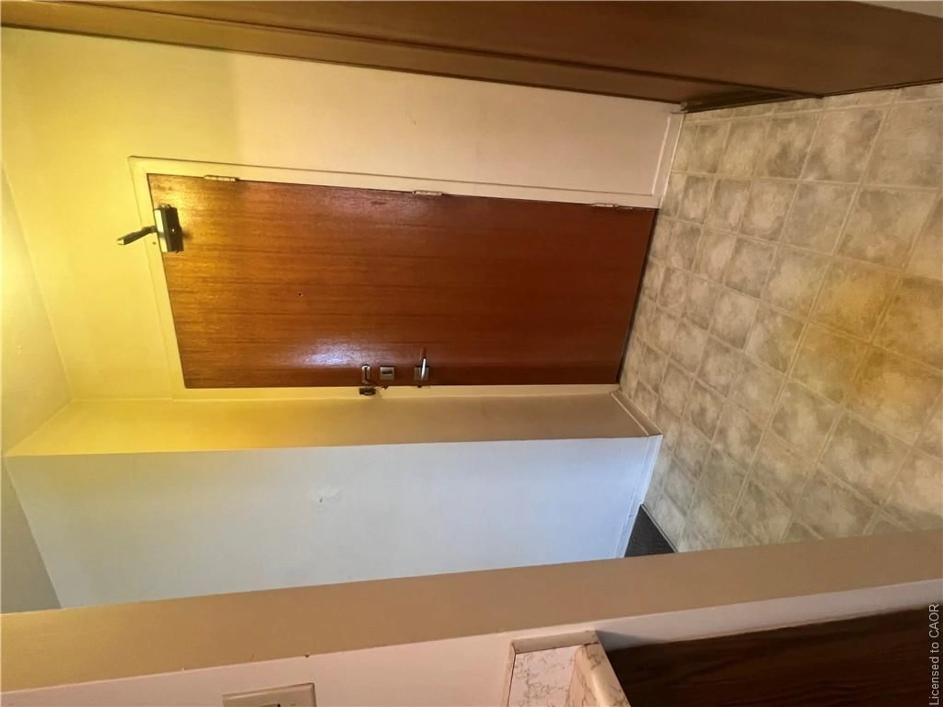 A pic of a room for 359 Geneva St #407, 10th Line Shore Ontario L2N 2G5