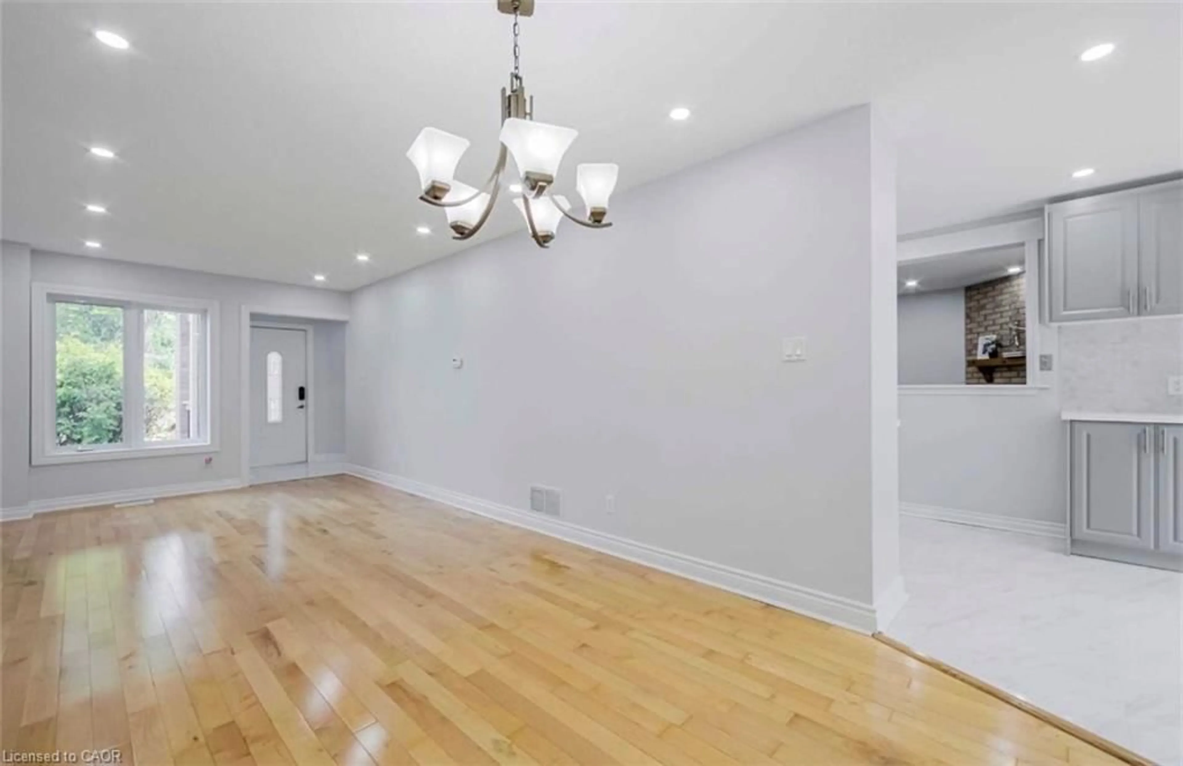 A pic of a room for 181 Lisa Marie Dr, Orangeville Ontario L9W 4P7