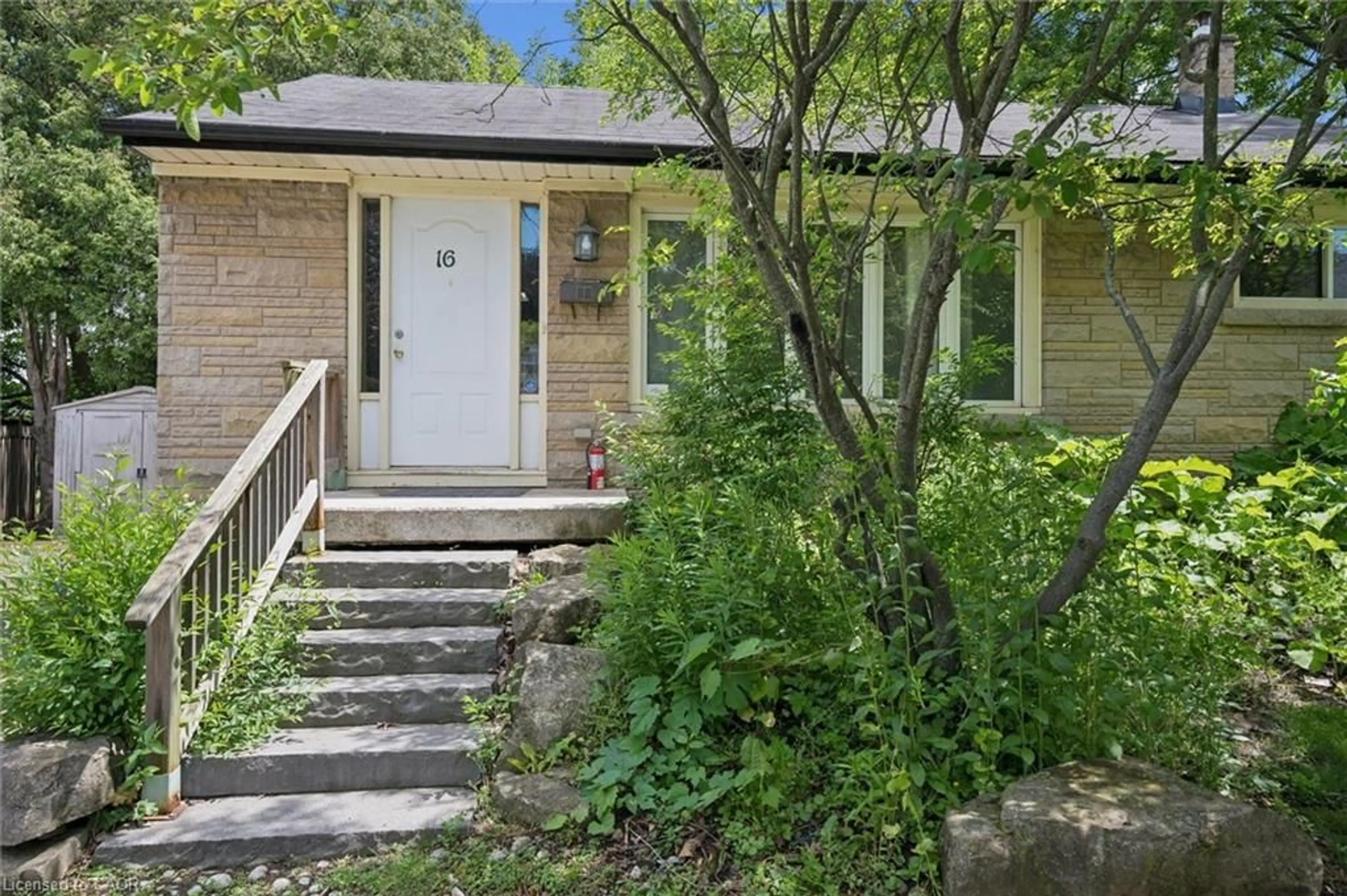 Unknown for 16 Beaucourt Pl, Hamilton Ontario L8S 2P7