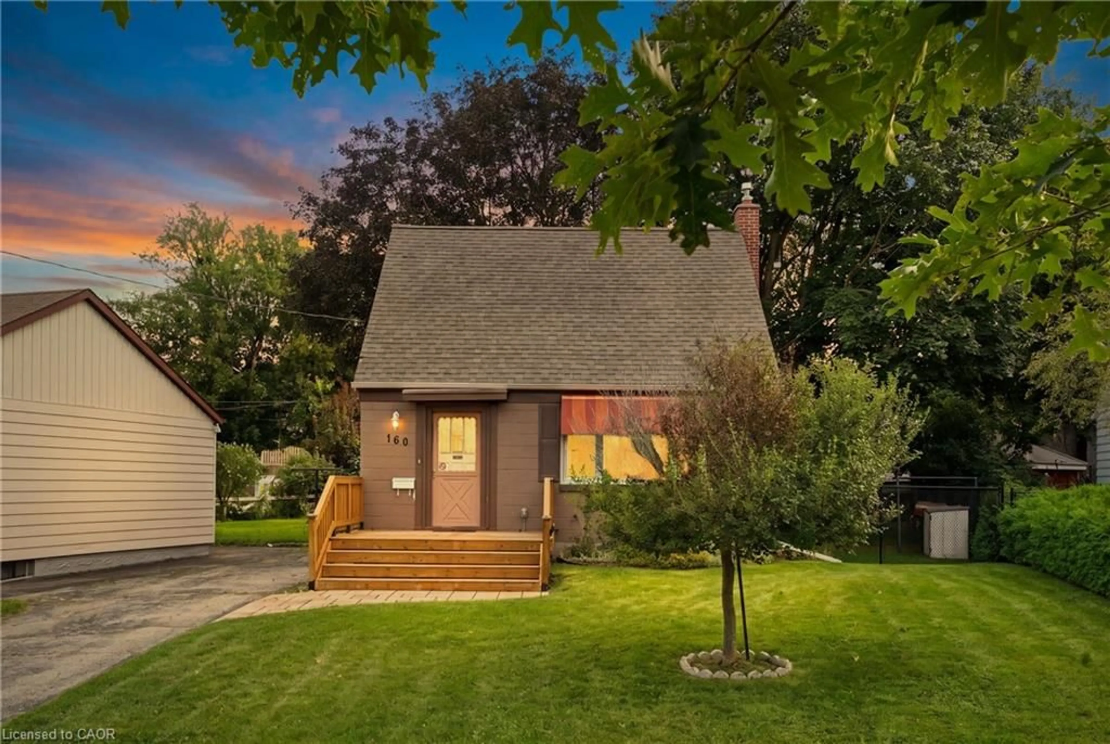 Unknown for 160 Lorne Cres, Kitchener Ontario N2M 3Y5