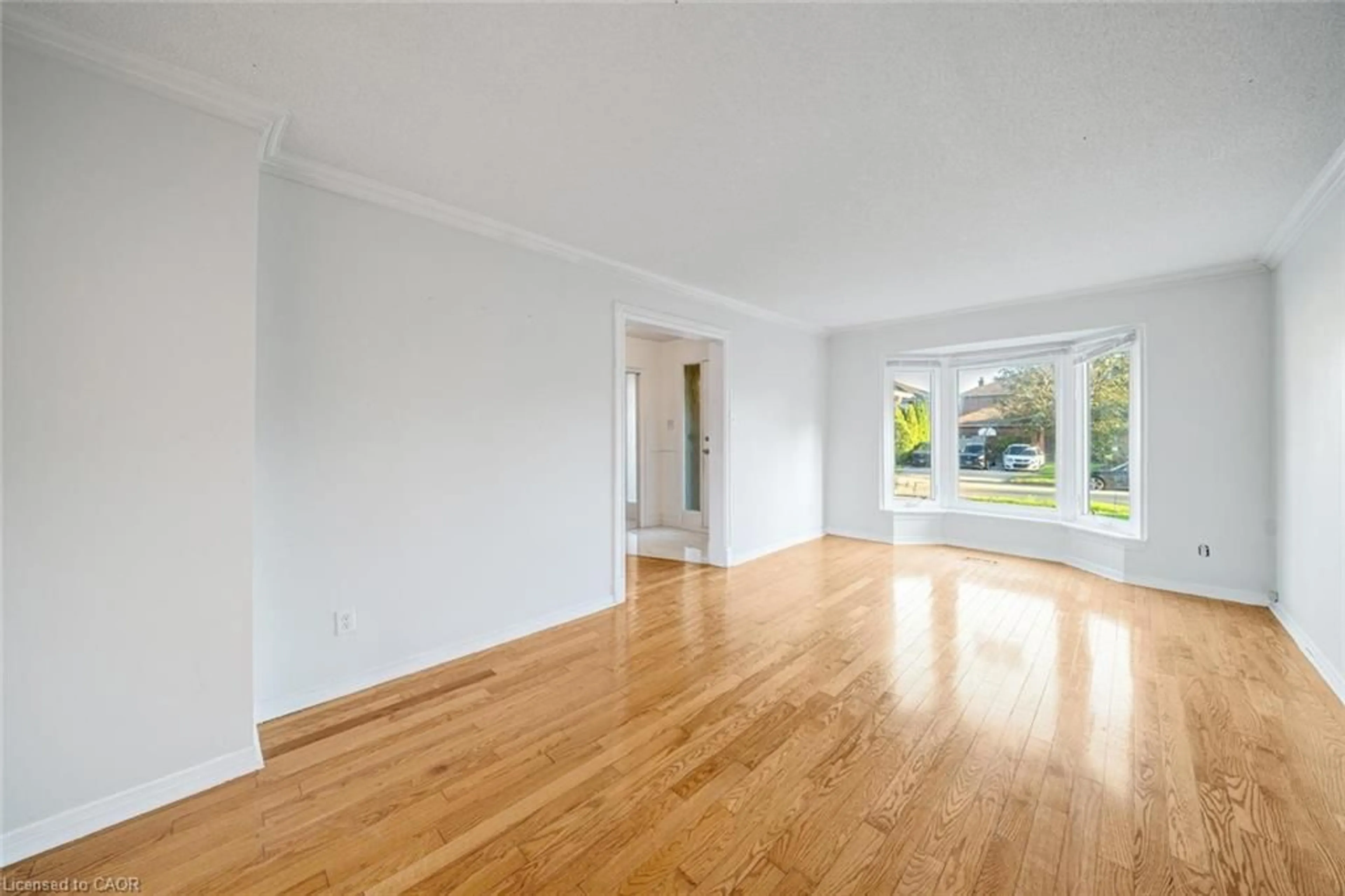 A pic of a room for 2081 Lynn Heights Dr, Pickering Ontario L1X 1R1