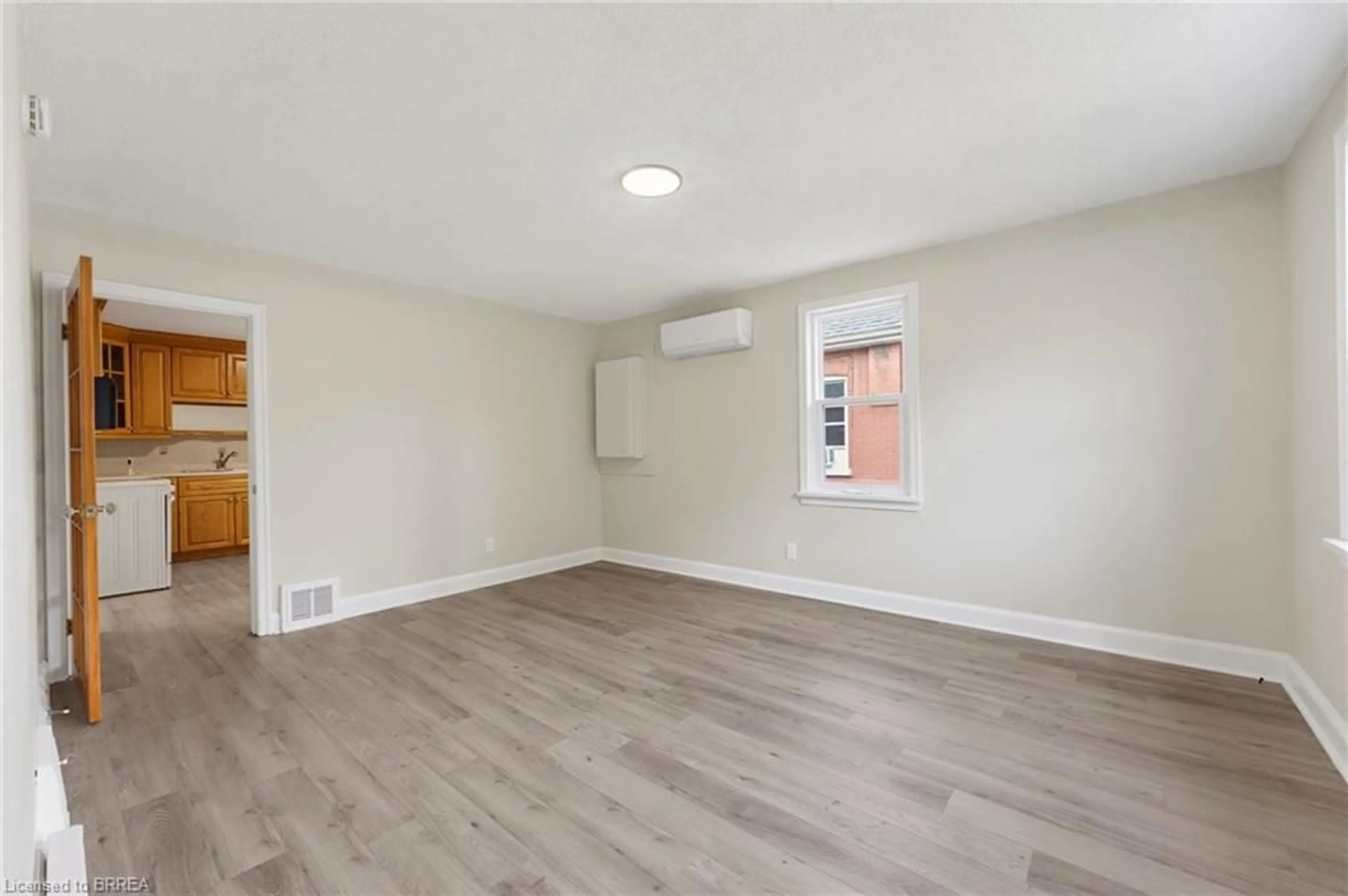 A pic of a room for 52 Burwell St, Brantford Ontario N3T 4T7