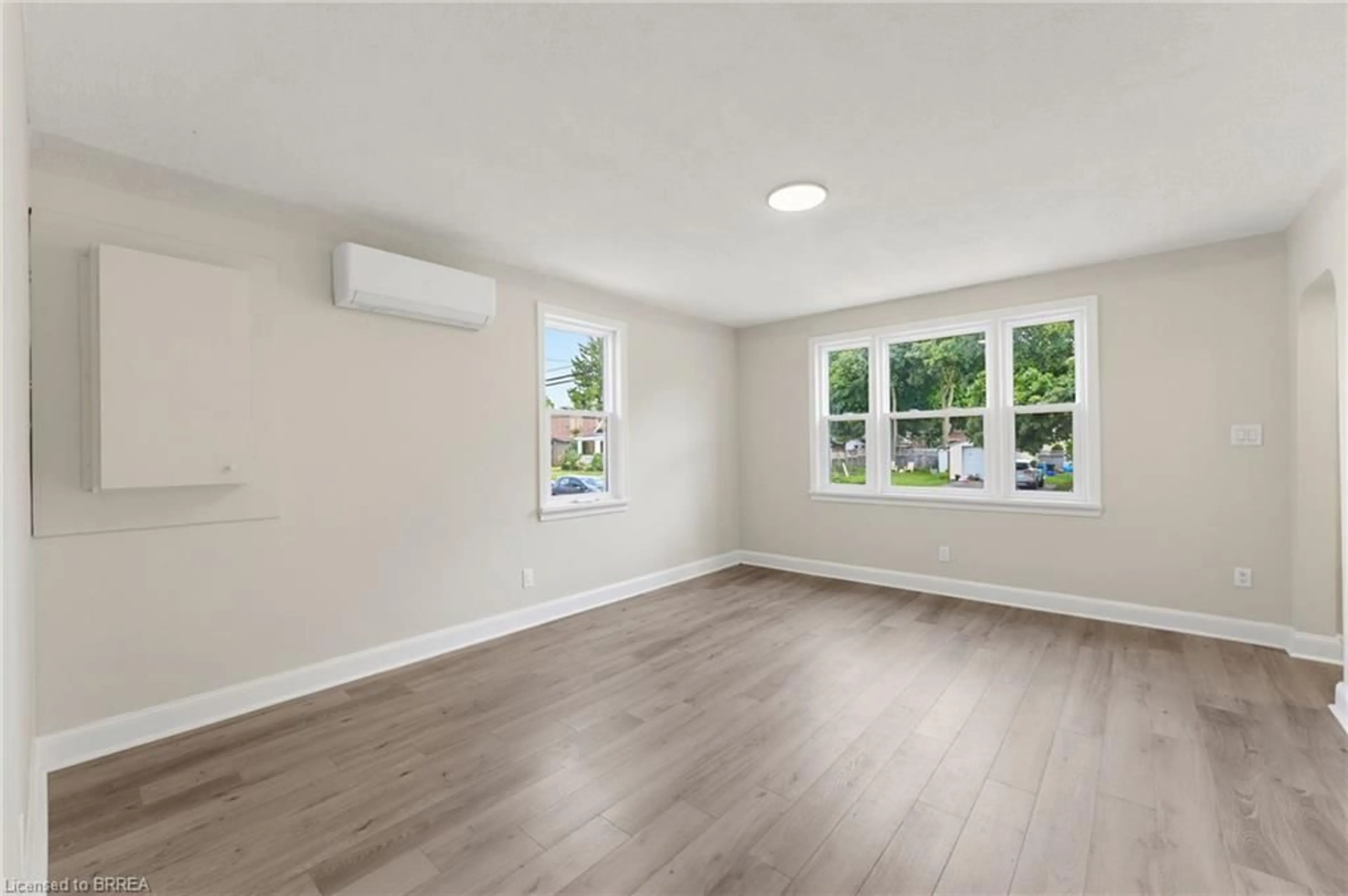 A pic of a room for 52 Burwell St, Brantford Ontario N3T 4T7
