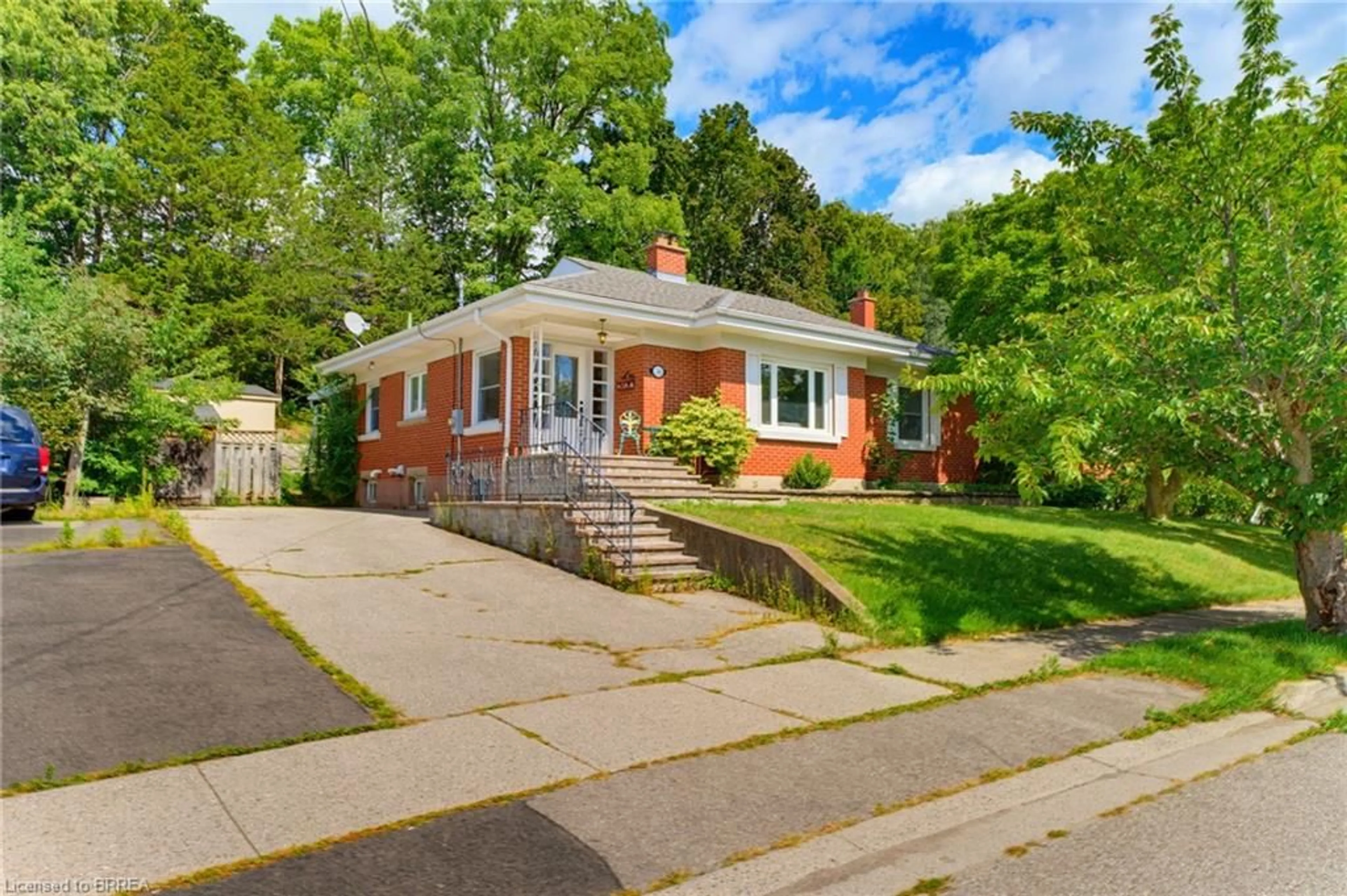 Home with brick exterior material, street for 36 Slater St, Brantford Ontario N3T 4N9