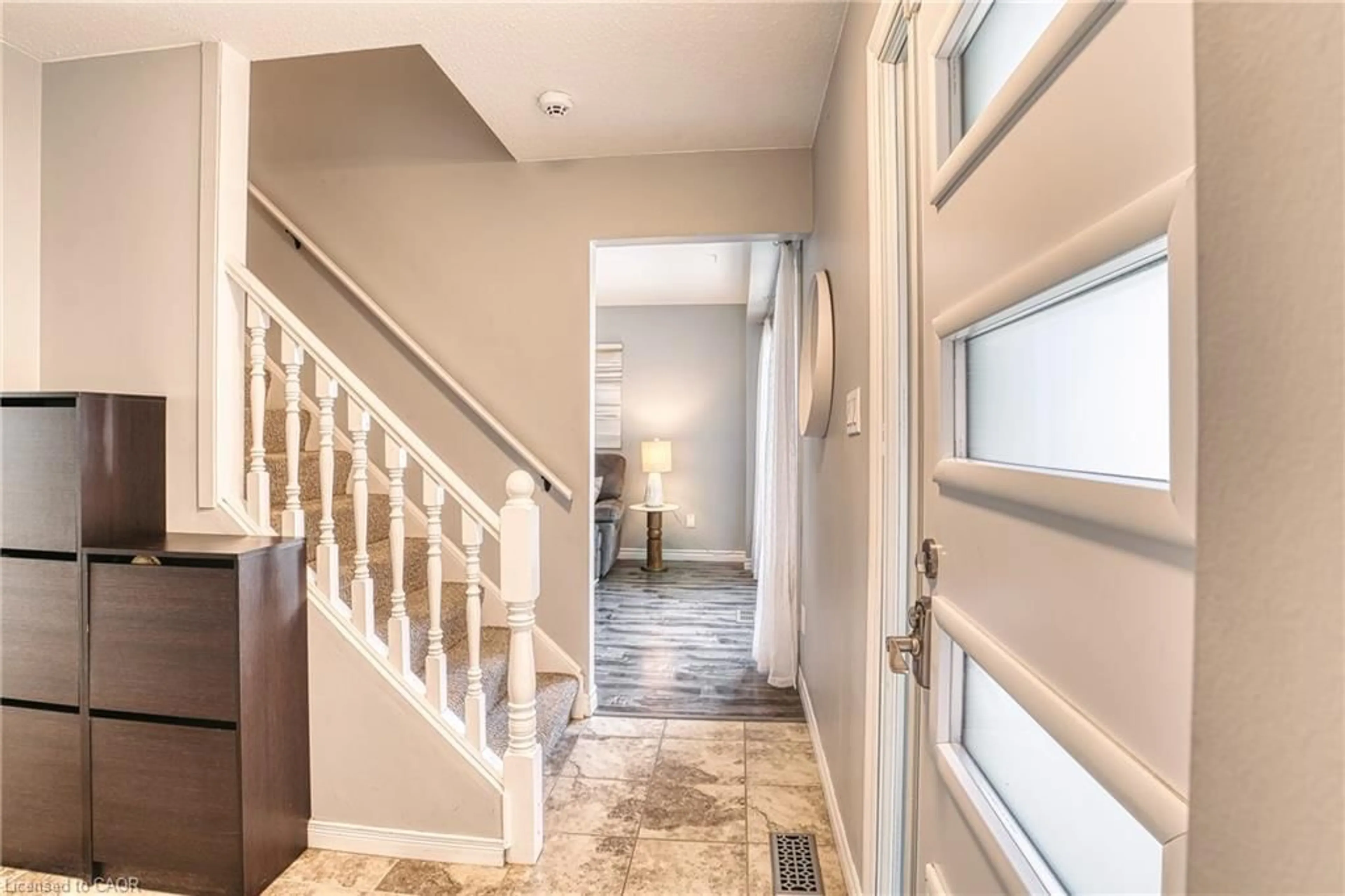Indoor entryway for 36 Angela Cres, Cambridge Ontario N1S 4B6