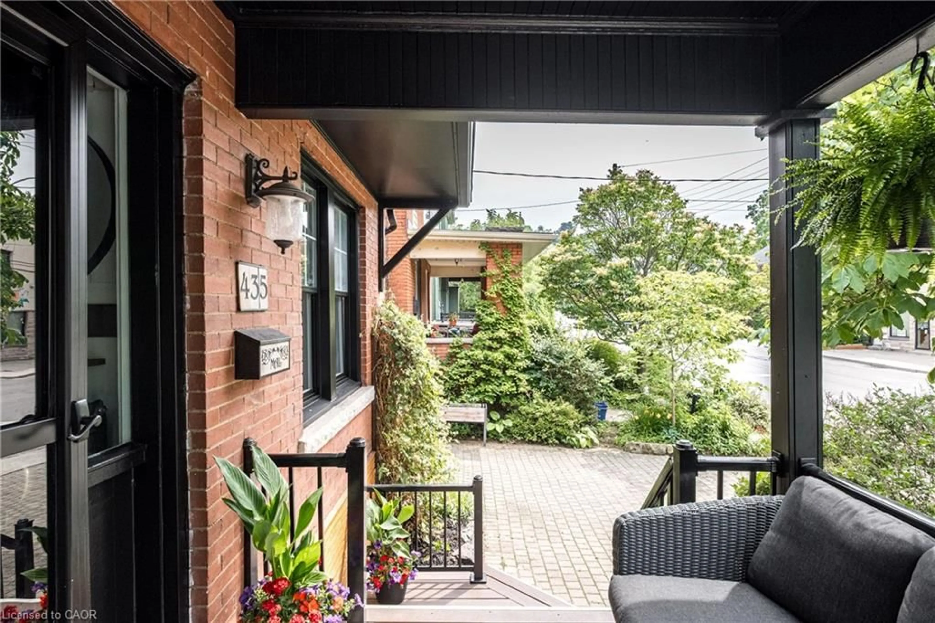 Patio, street for 435 Dundurn St, Hamilton Ontario L8P 4L8