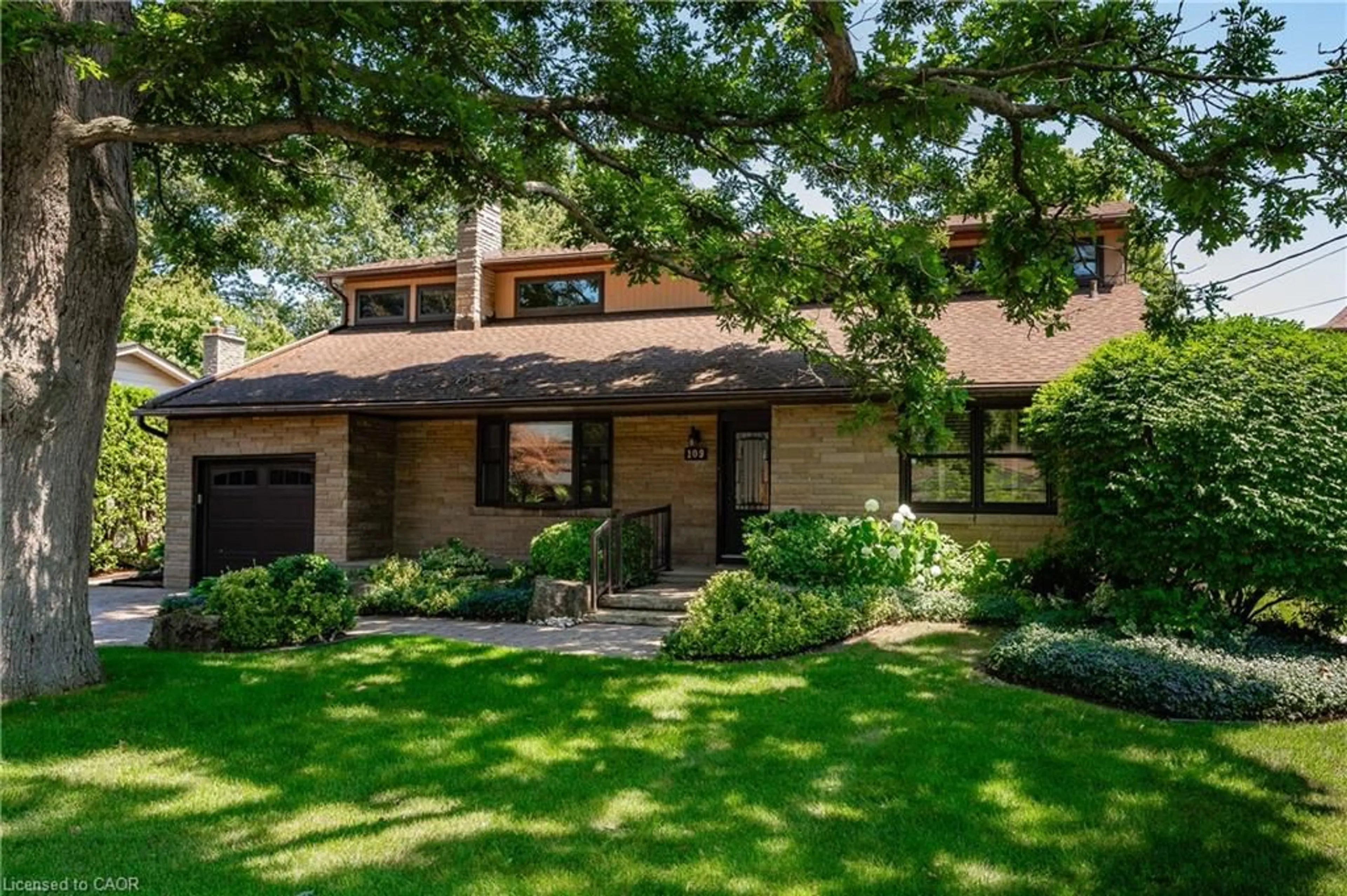 Home with brick exterior material, street for 109 Rosemary Lane, Ancaster Ontario L9G 2K4