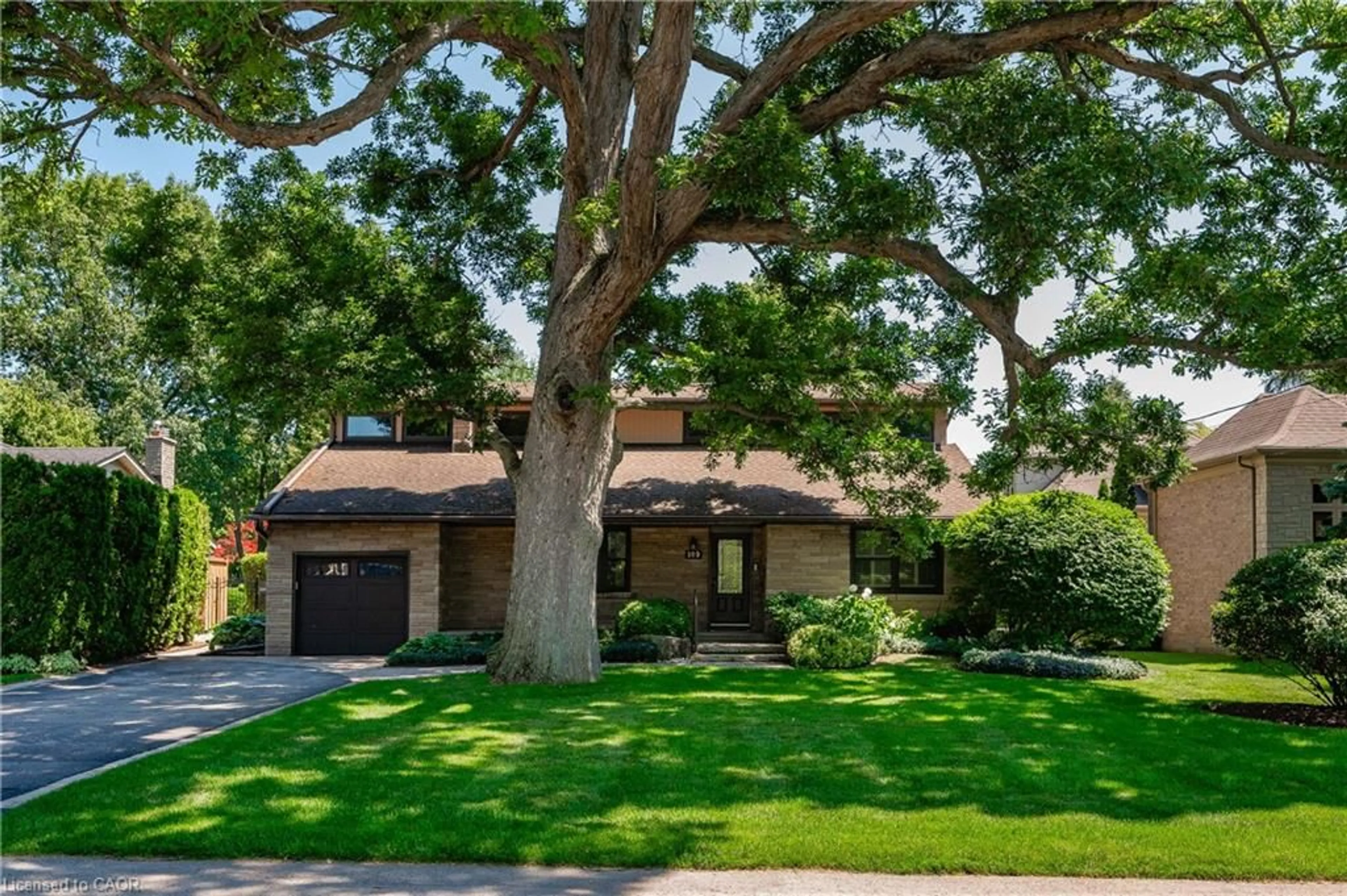Home with brick exterior material, street for 109 Rosemary Lane, Ancaster Ontario L9G 2K4