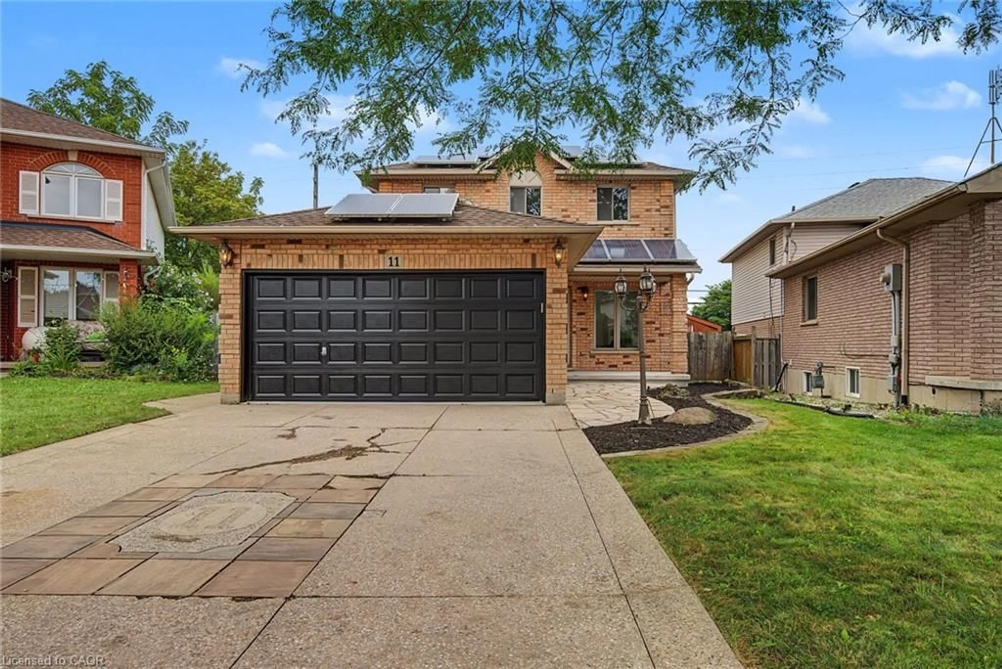 Home with brick exterior material, street for 11 Sedona Crt, Hamilton Ontario L9B 2R1