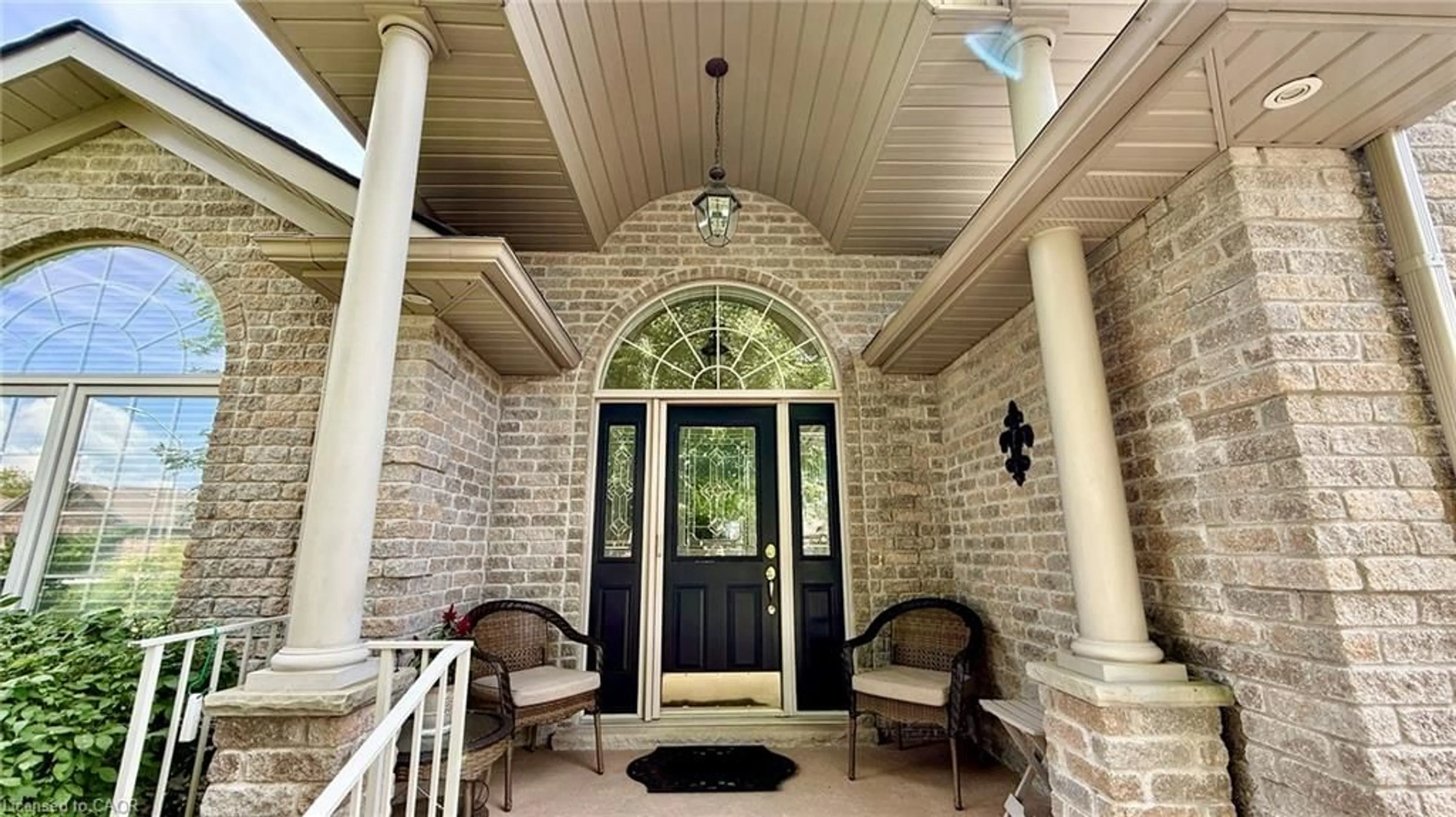 Indoor entryway for 62 Sparrow Way, Port Dover Ontario N0A 1N5