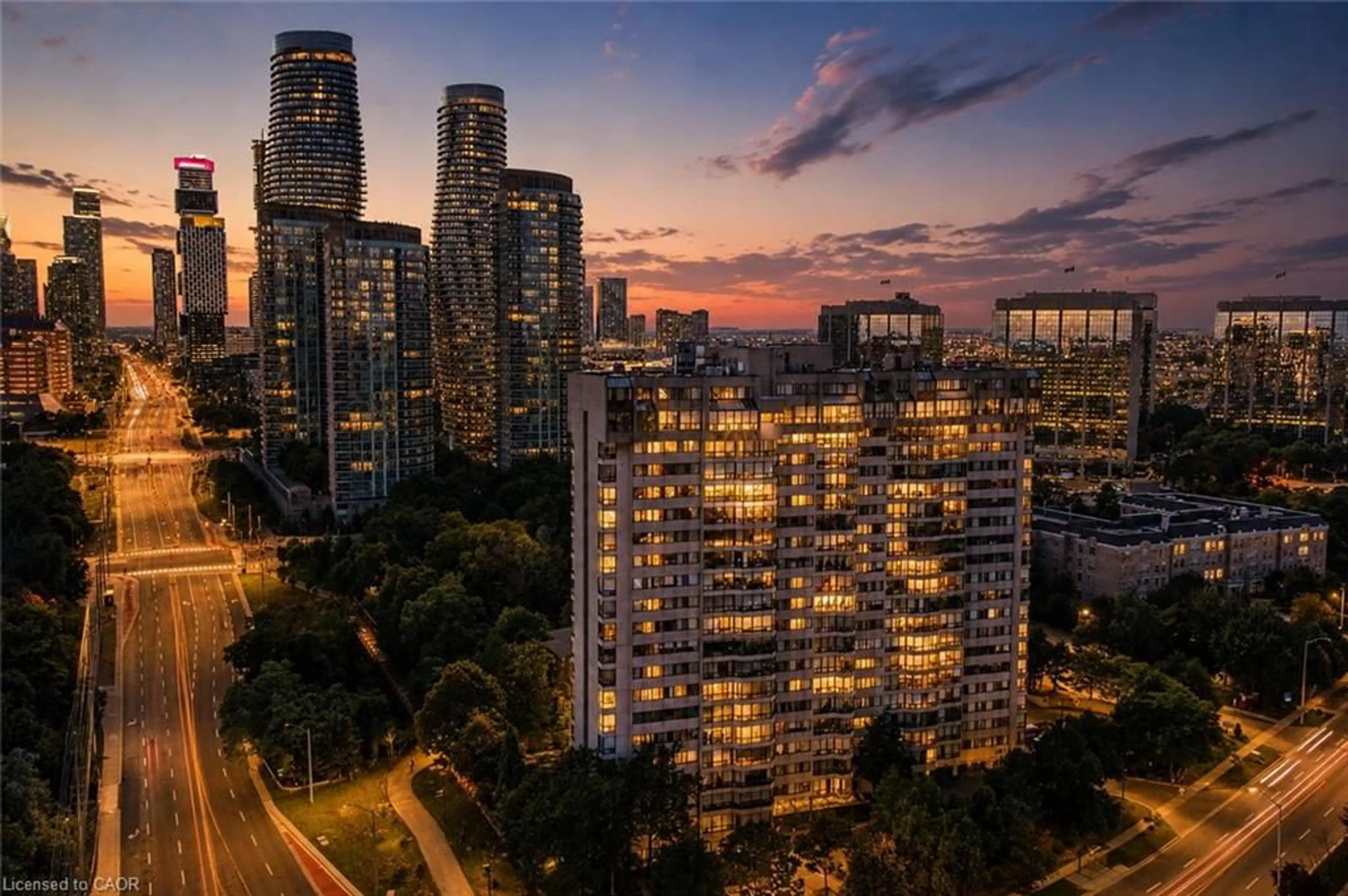 A pic from outside/outdoor area/front of a property/back of a property/a pic from drone, city buildings view from balcony for 200 Robert Speck Pky #PH1, Mississauga Ontario L4Z 1S3