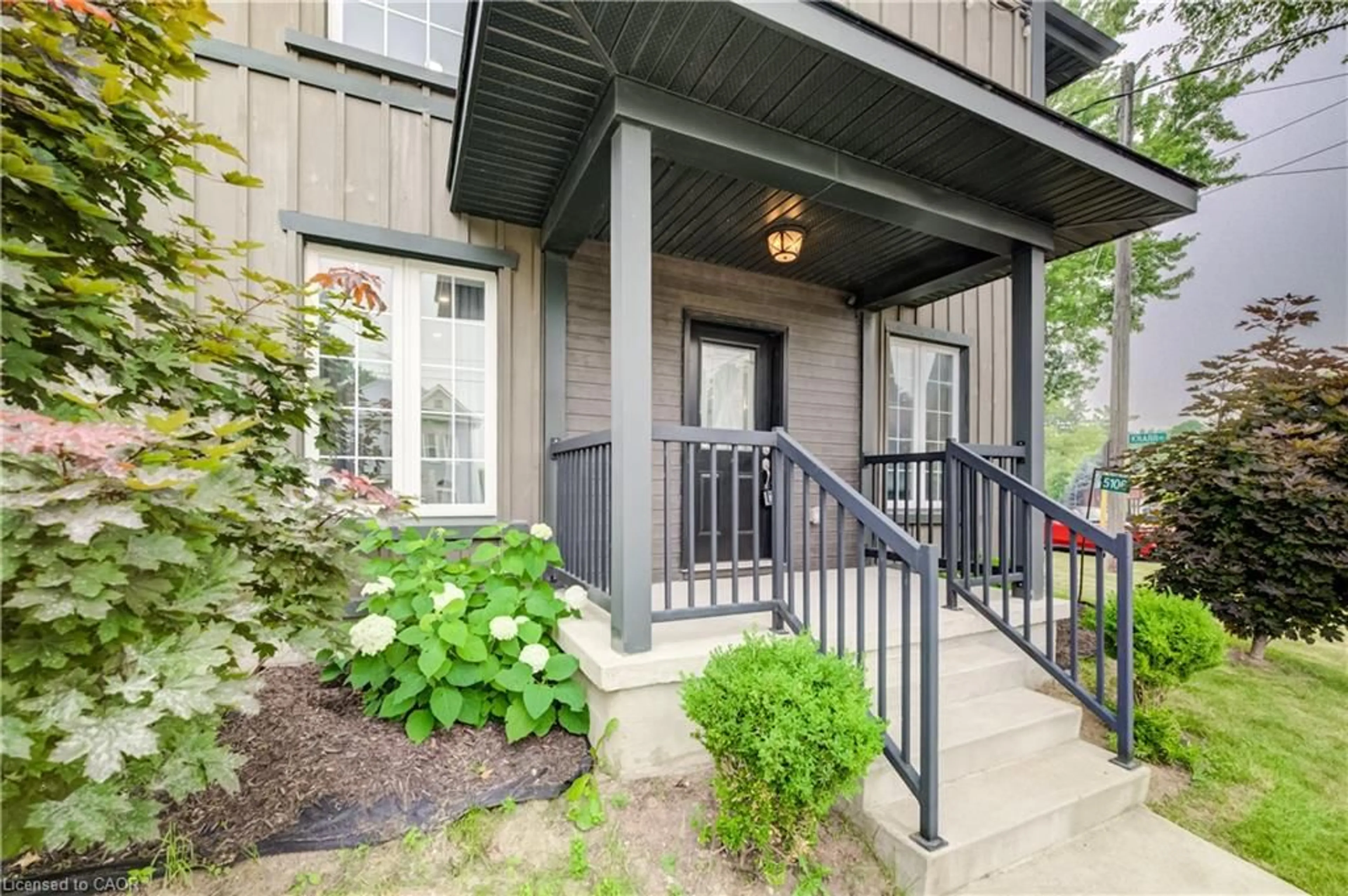 Indoor entryway for 5106 Ament Line, Linwood Ontario N0B 2A0