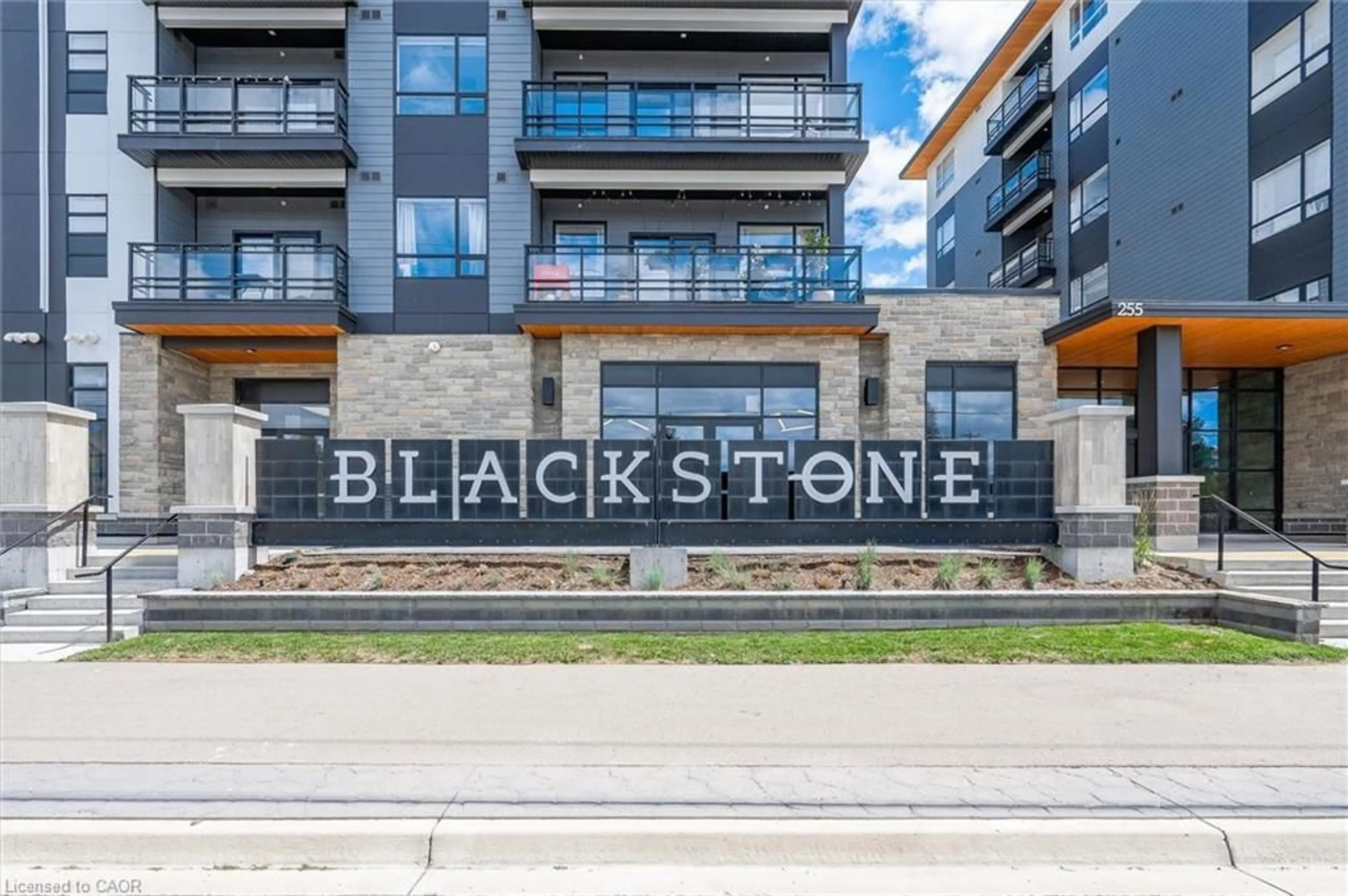 Home with brick exterior material, building for 255 Northfield Dr #308, Waterloo Ontario N2K 0G5