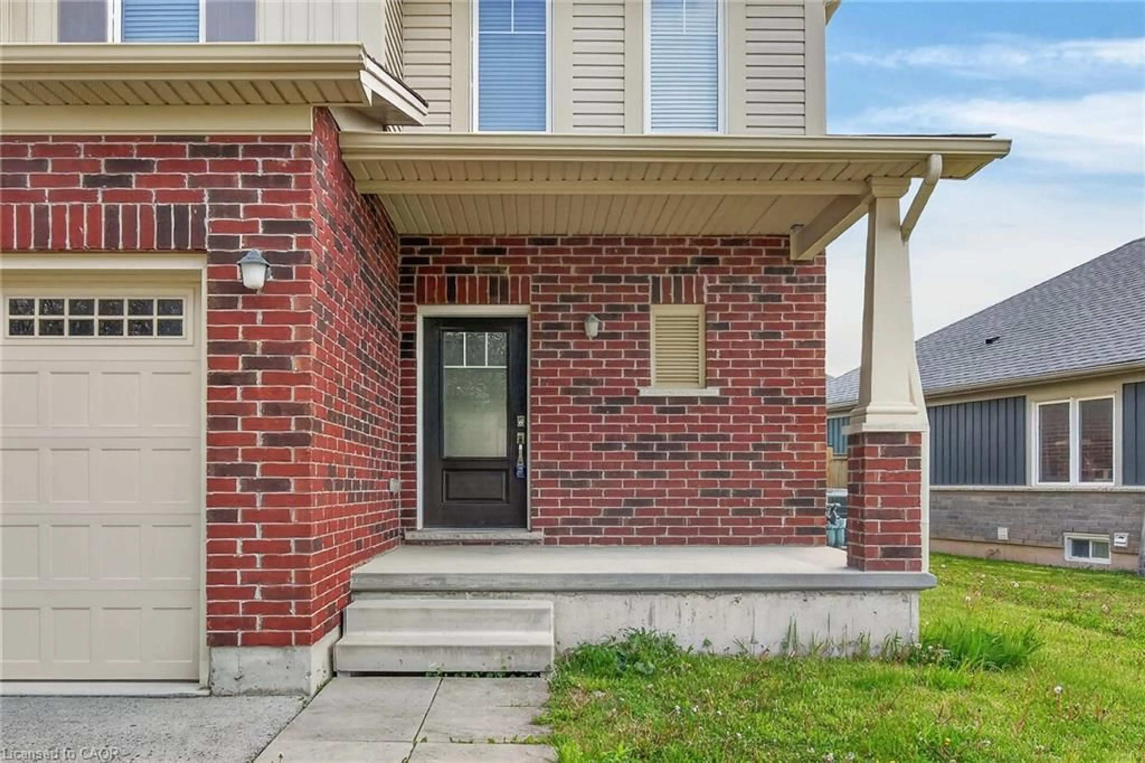 Home with brick exterior material, street for 9 Winterberry Blvd, Thorold Ontario L2V 0J1