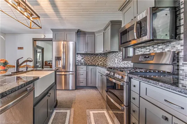 595534 Highway 59, Woodstock 5