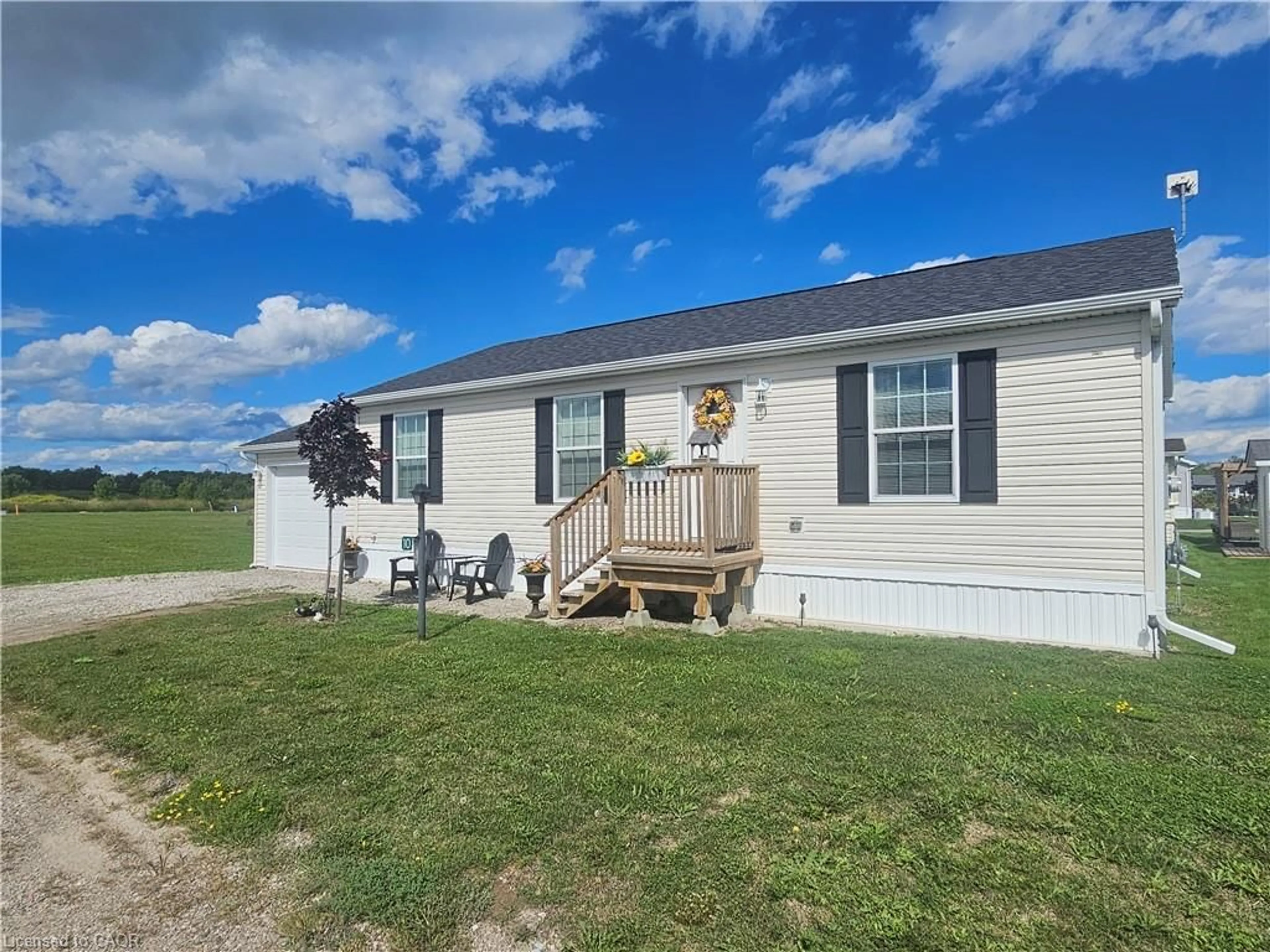 Unknown for 10 Marsh Cove, Nanticoke Ontario N0A 1L0