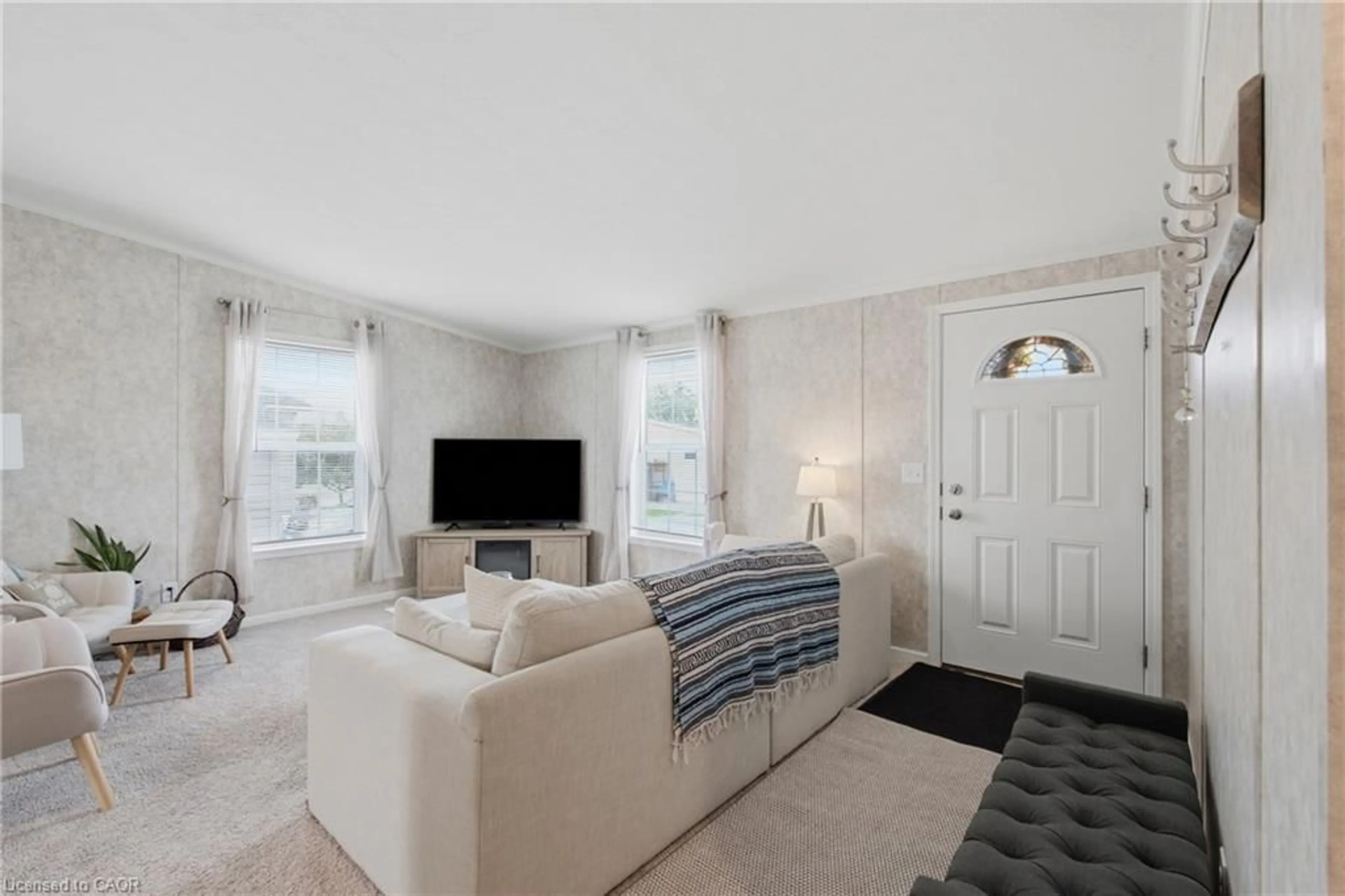 Living room with furniture, unknown for 10 Marsh Cove, Nanticoke Ontario N0A 1L0