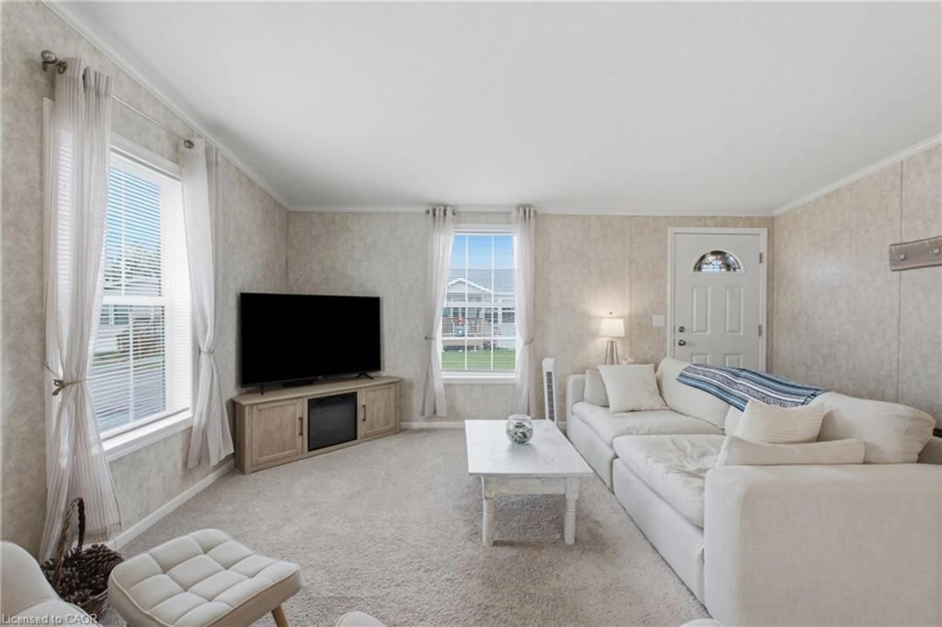 Living room with furniture, unknown for 10 Marsh Cove, Nanticoke Ontario N0A 1L0