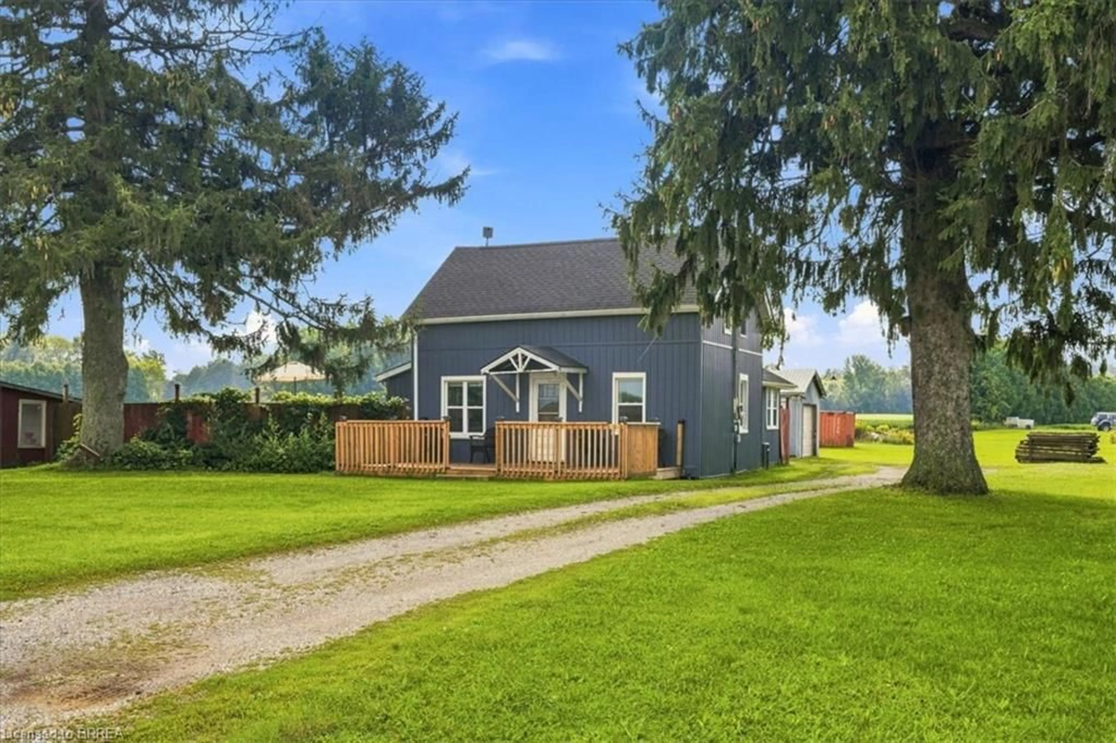 A pic from outside/outdoor area/front of a property/back of a property/a pic from drone, street for 1276 Brantford Rd, Vanessa Ontario N0E 1V0