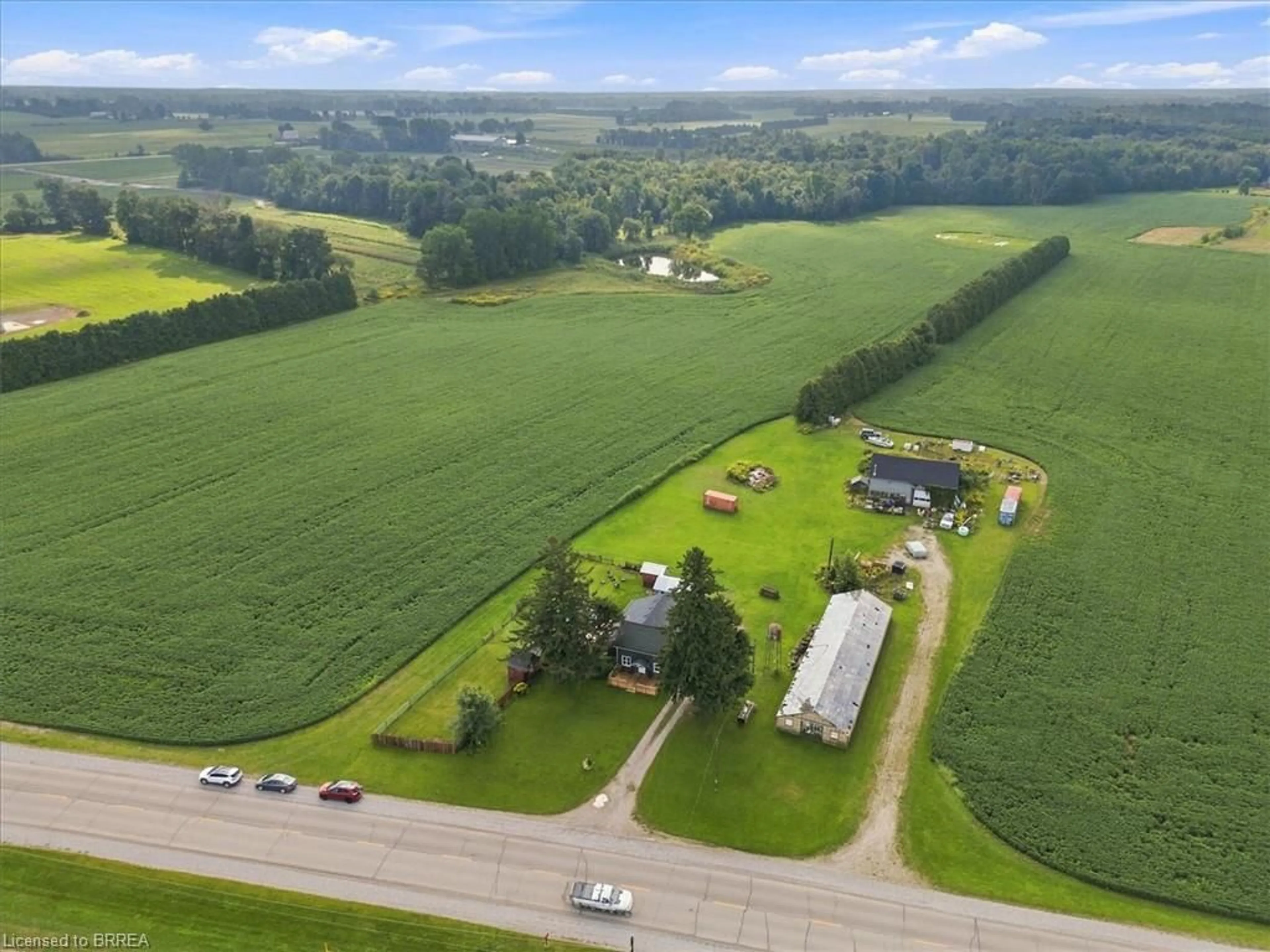 A pic from outside/outdoor area/front of a property/back of a property/a pic from drone, unknown for 1276 Brantford Rd, Vanessa Ontario N0E 1V0