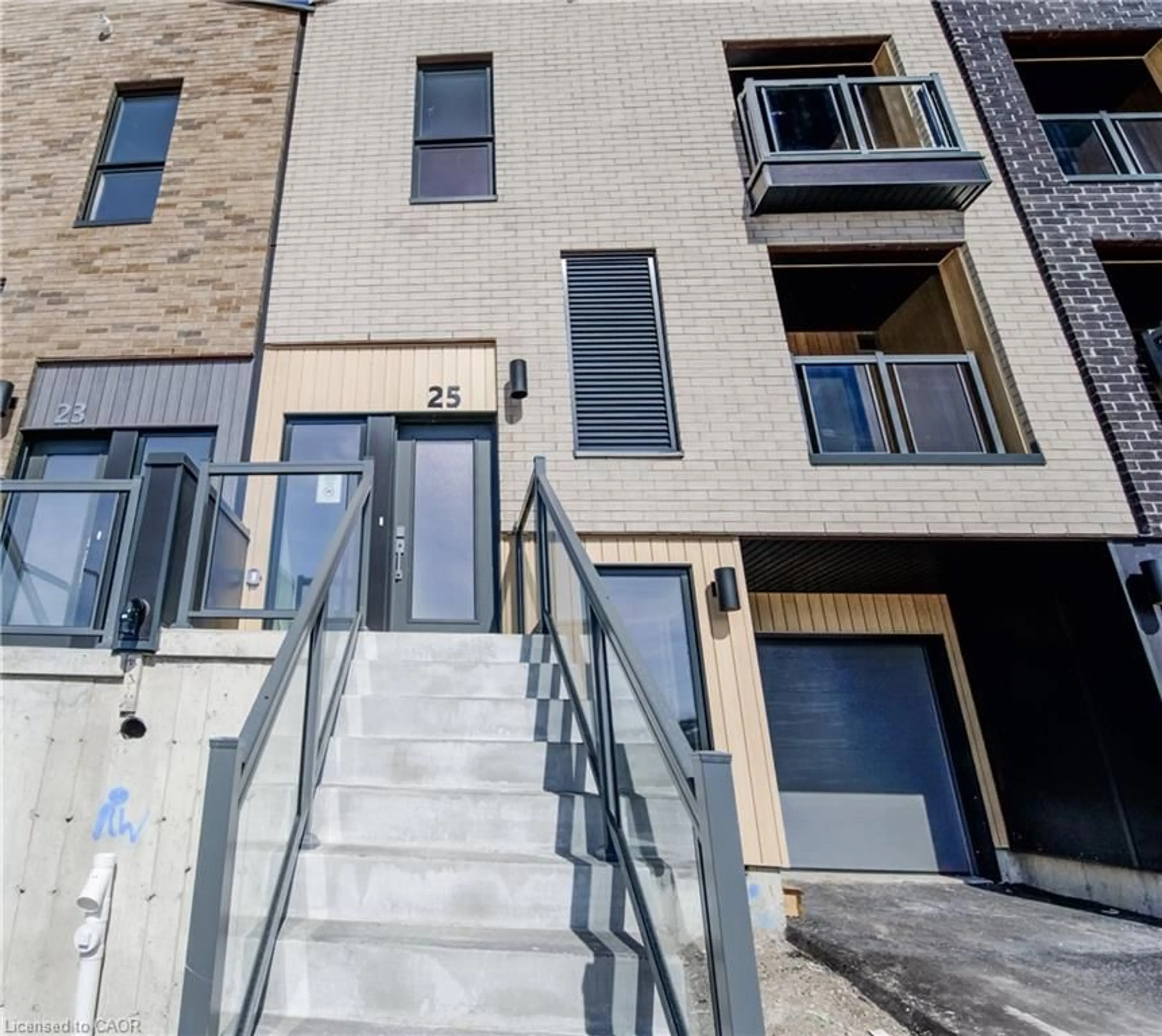 Unknown for 25 Urbane Blvd, Kitchener Ontario N2E 0H8