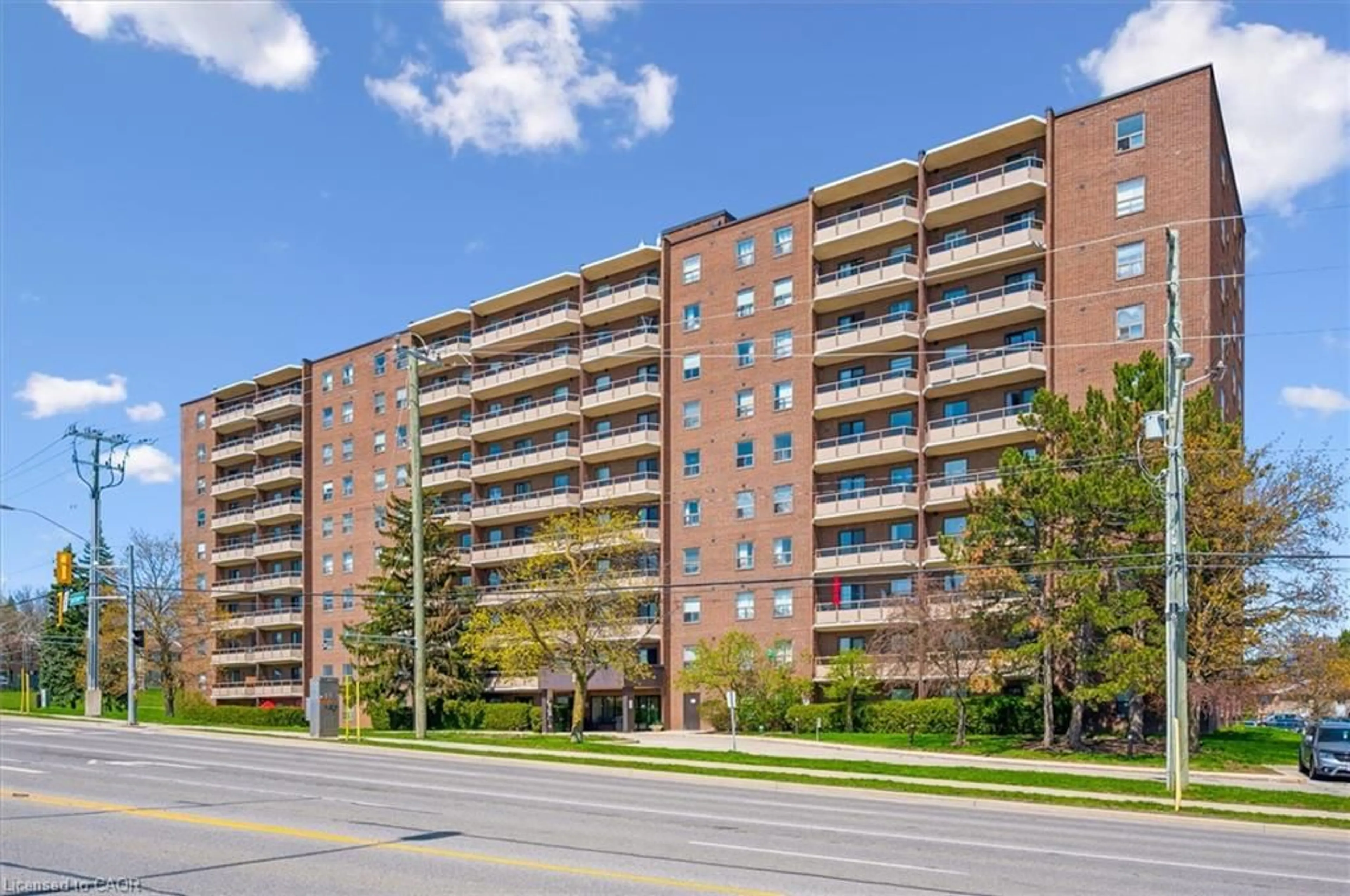 Unknown for 1100 Courtland Ave #302, Kitchener Ontario N2C 2H9