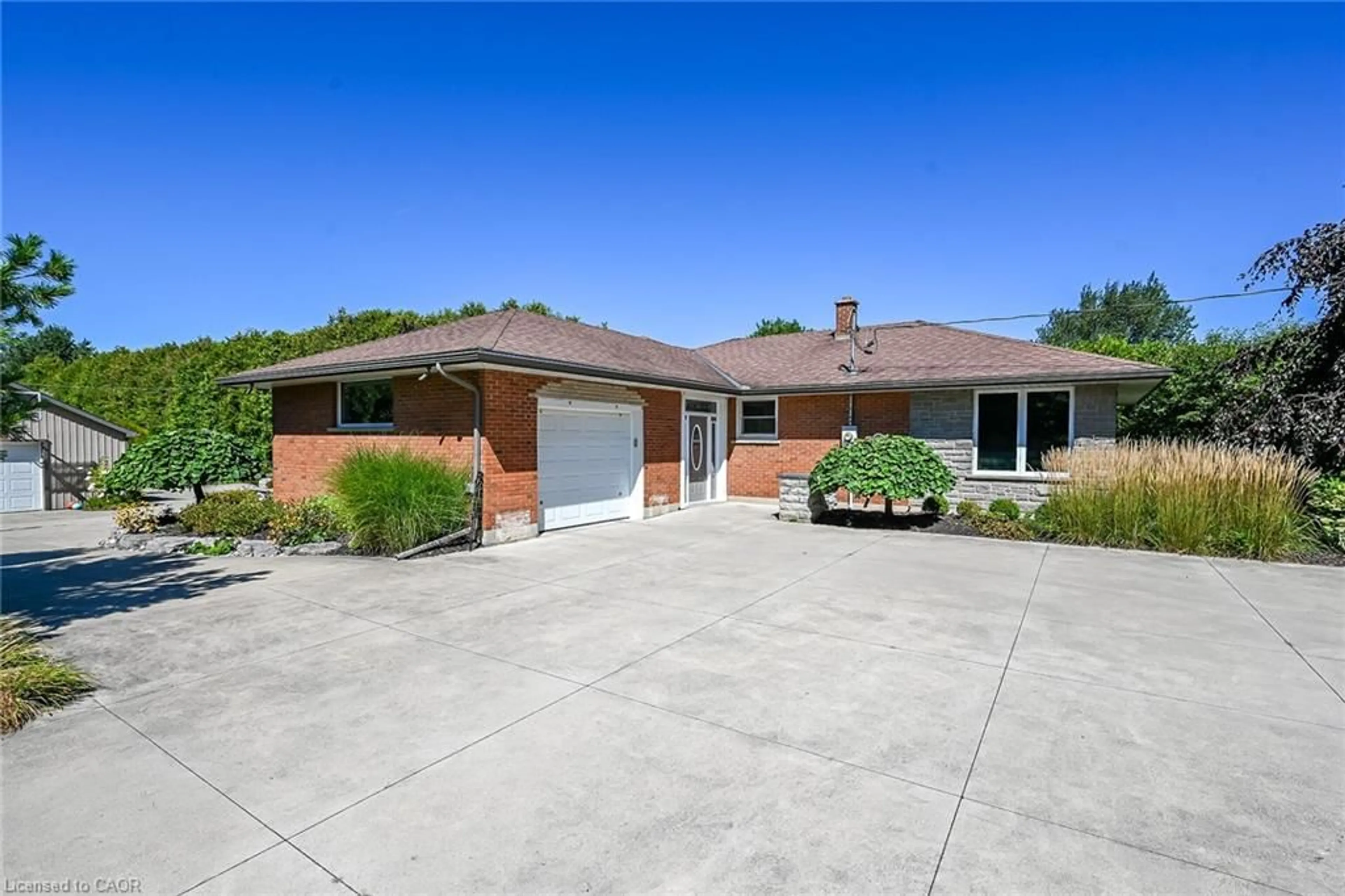 Home with brick exterior material, street for 547 Old Highway 24, Waterford Ontario N0E 1Y0
