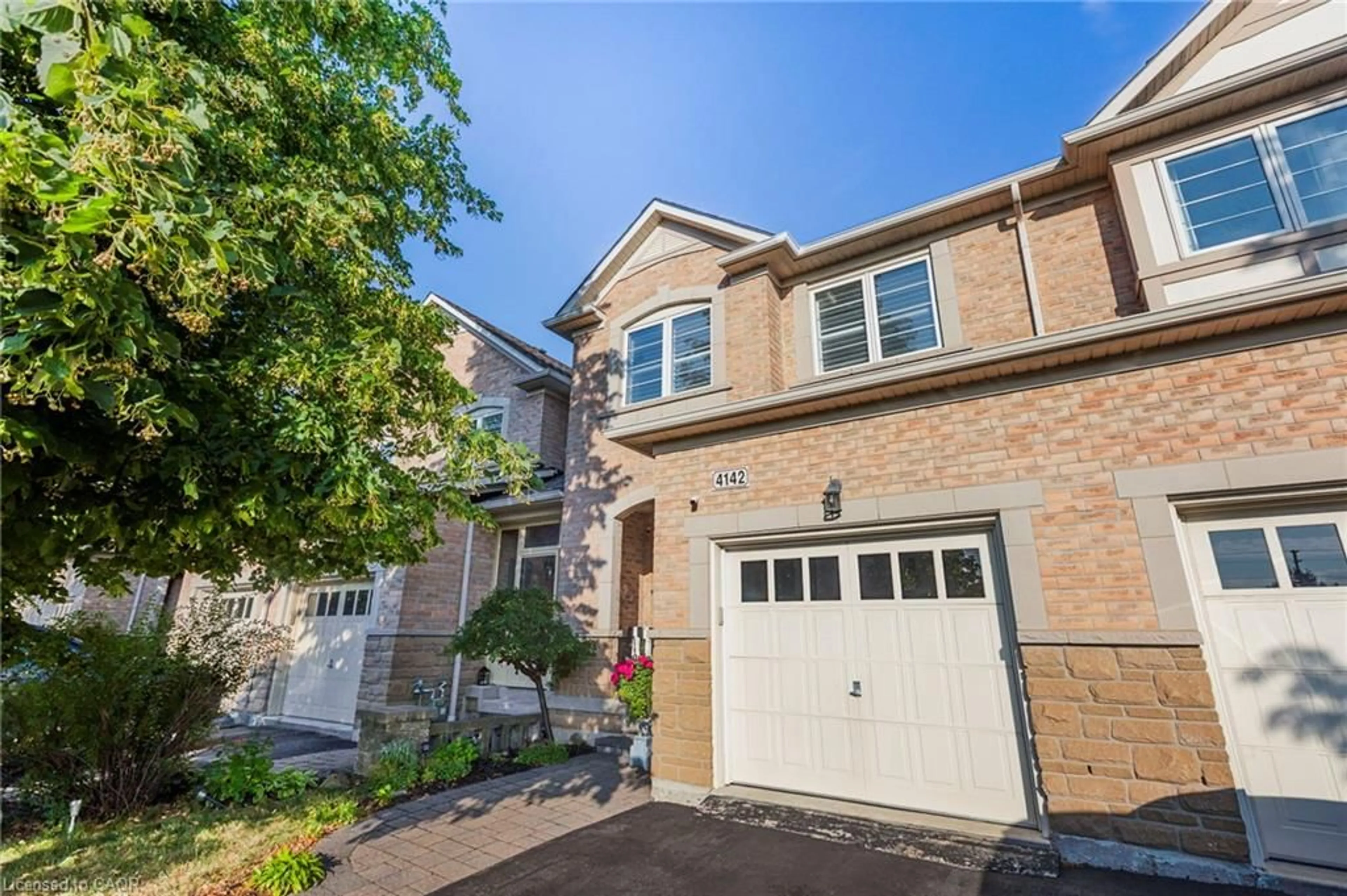 Home with brick exterior material, street for 4142 Judson Common, Burlington Ontario L7M 0G4