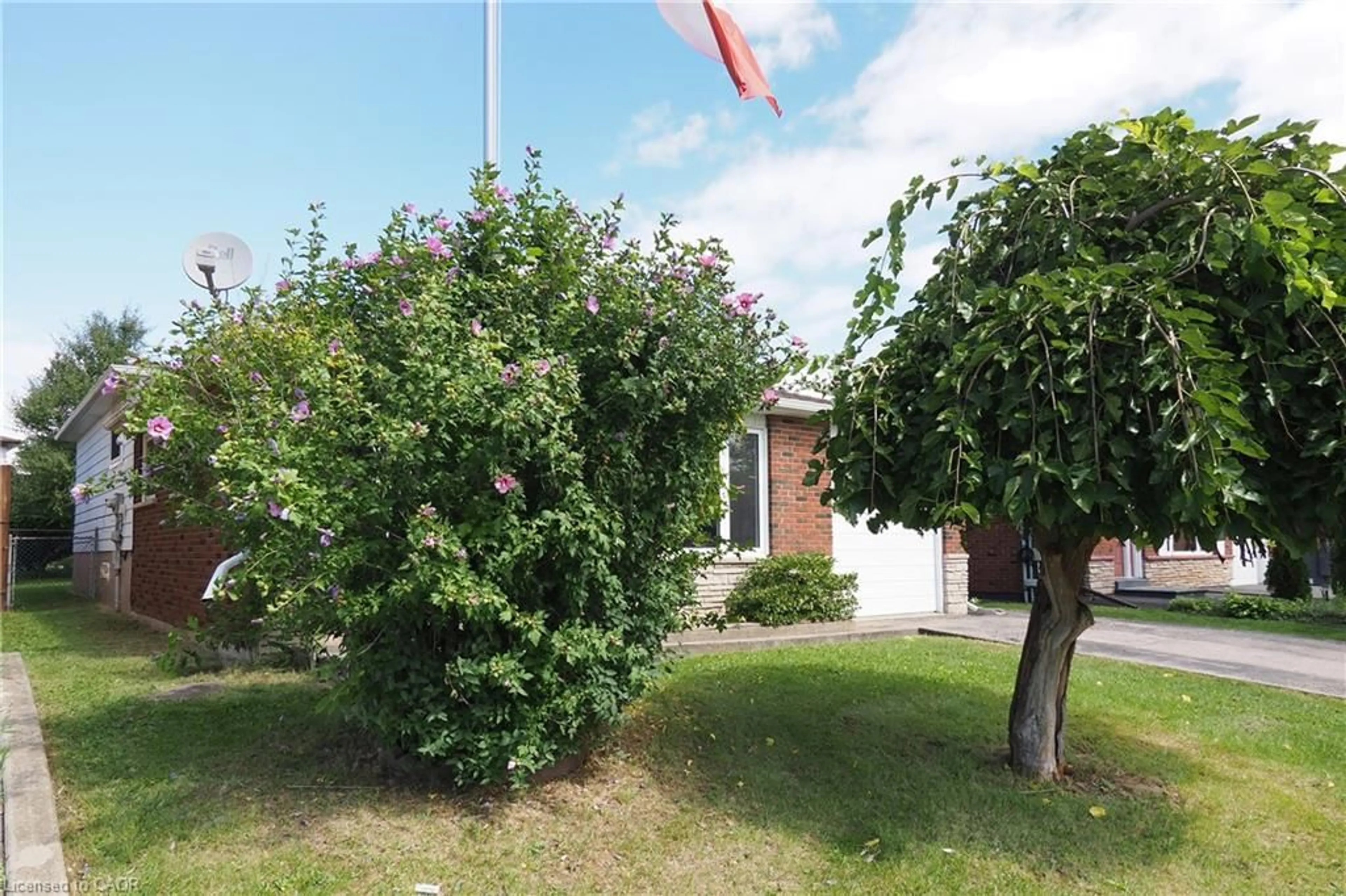 Unknown for 767 Lang's Dr, Cambridge Ontario N3H 4Y4