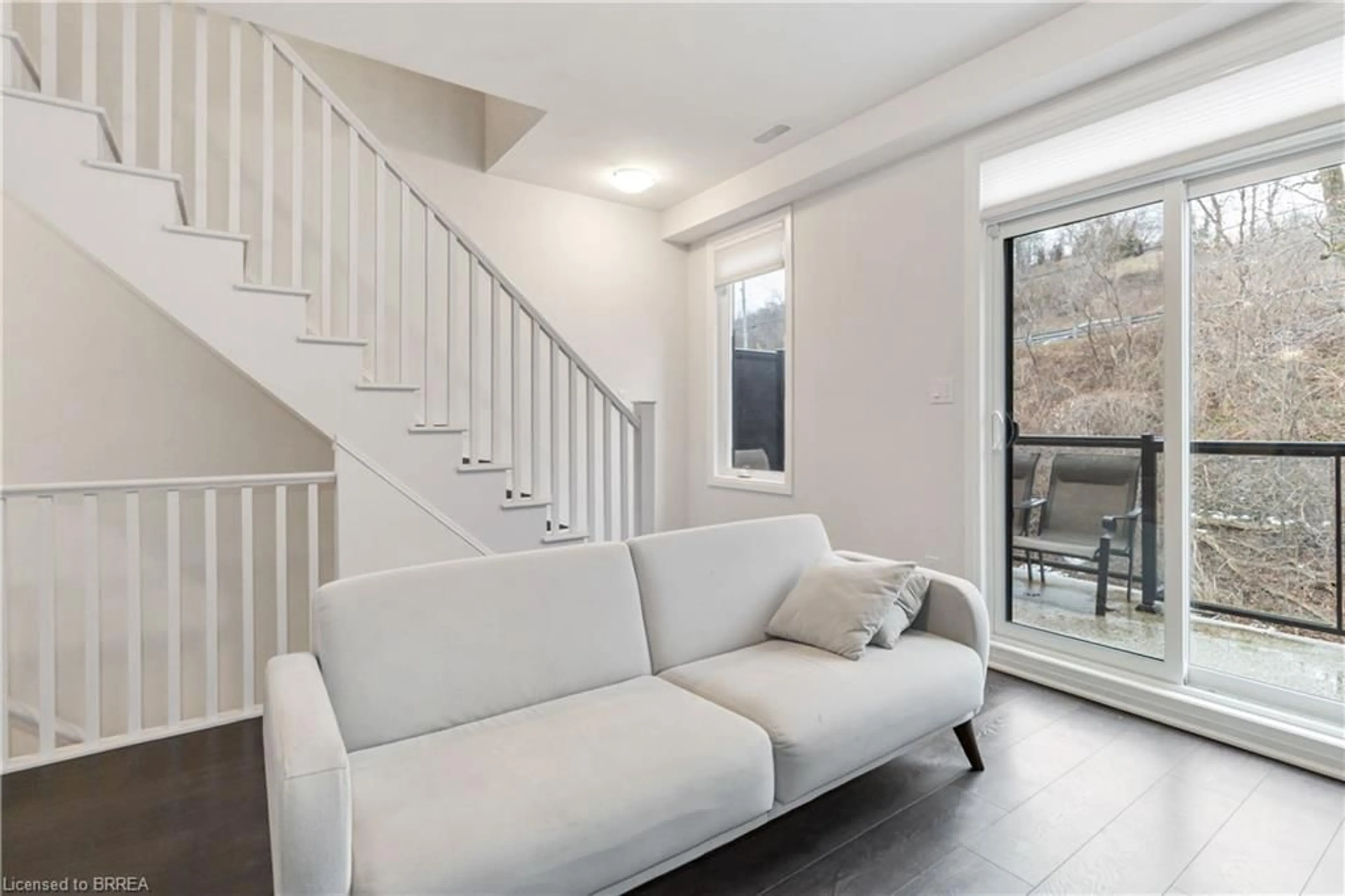 Unknown for 2 Willow St #60, Paris Ontario N3L 0K7