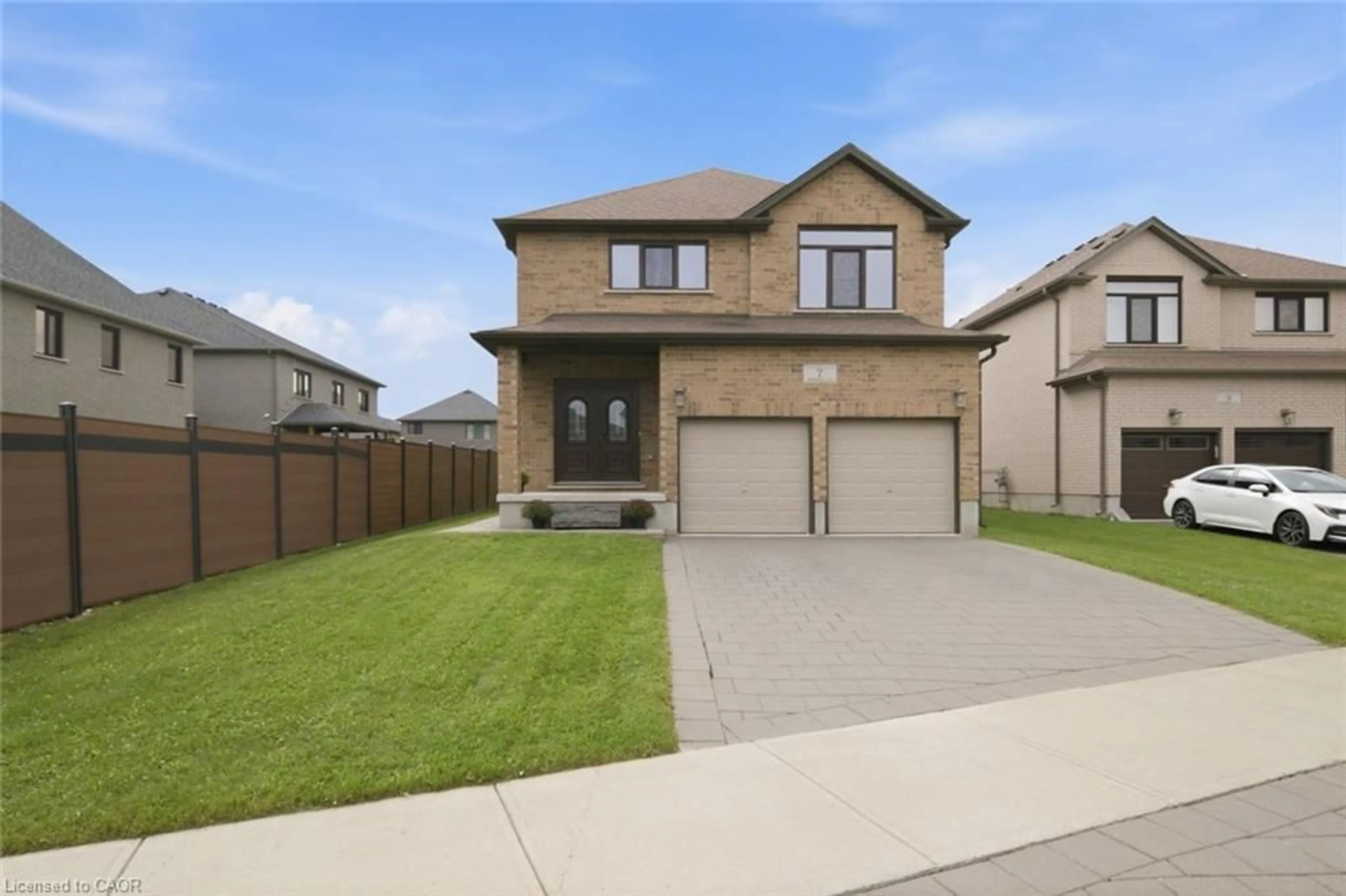 Home with brick exterior material, street for 7 Morris St, Paris Ontario N3L 0E8
