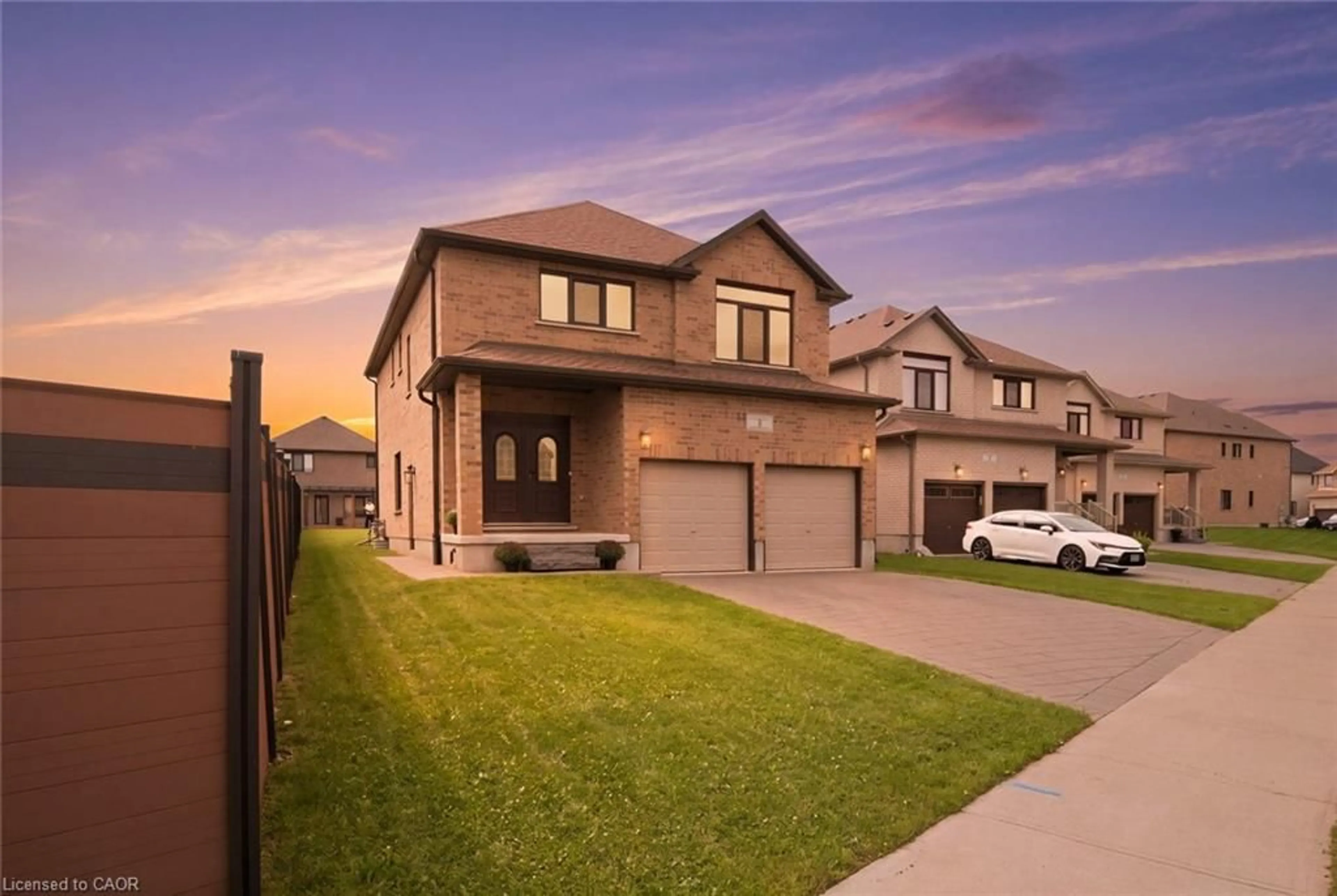 Home with brick exterior material, street for 7 Morris St, Paris Ontario N3L 0E8