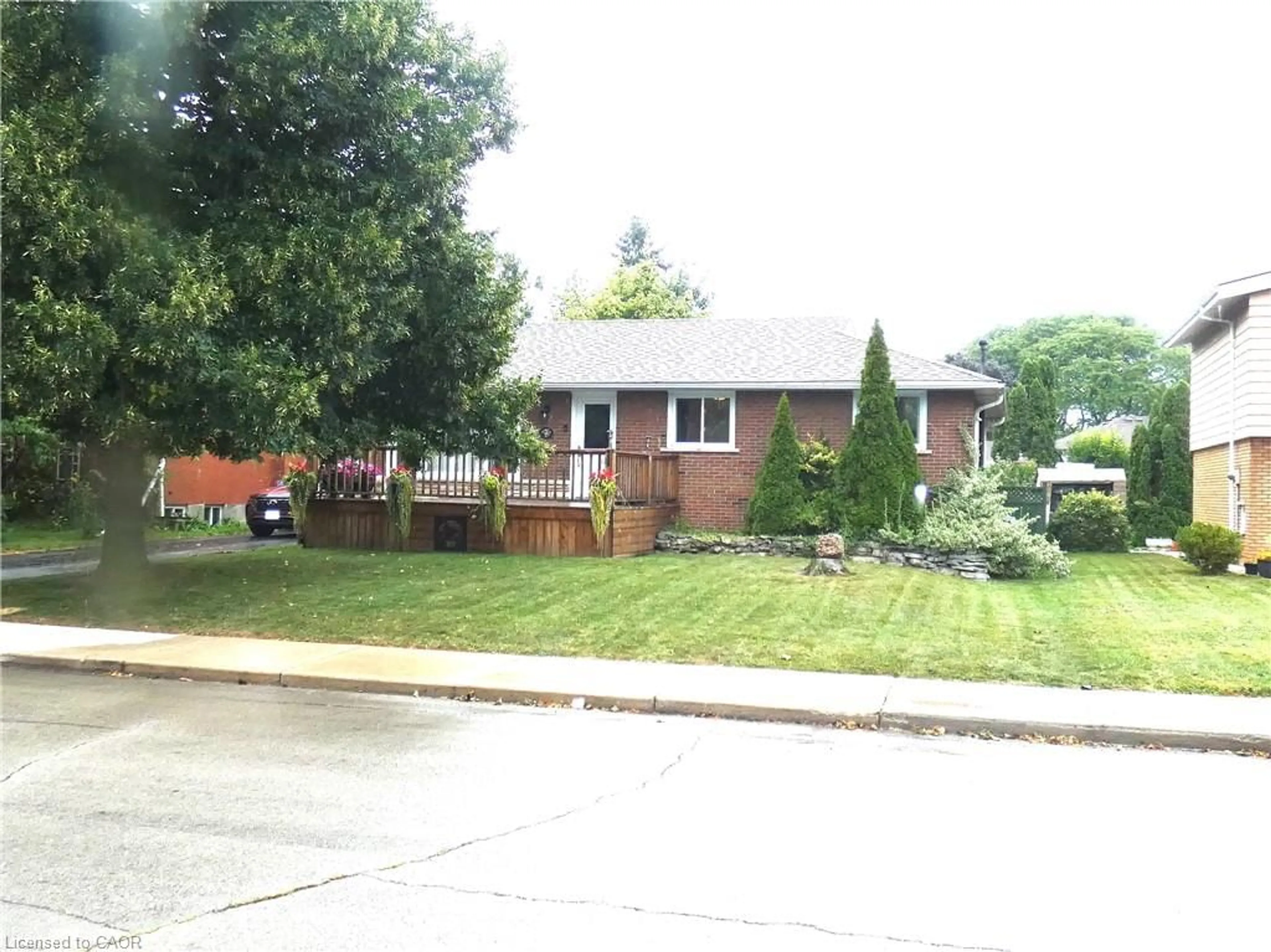 Unknown for 15 Collier Cres, Hamilton Ontario L9C 3S7