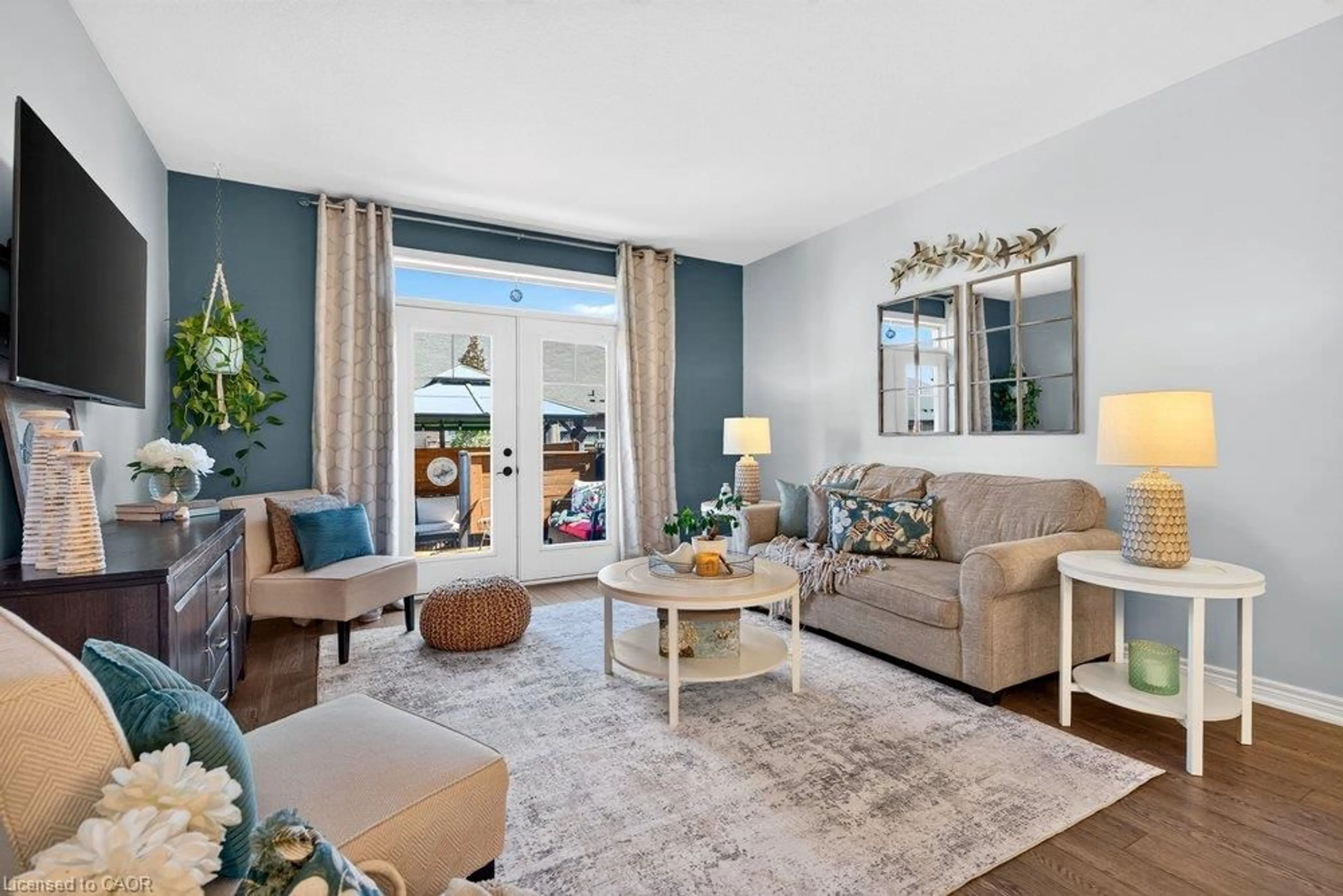 Living room with furniture, unknown for 59 Forestview Crt, Smithville Ontario L0R 2A0