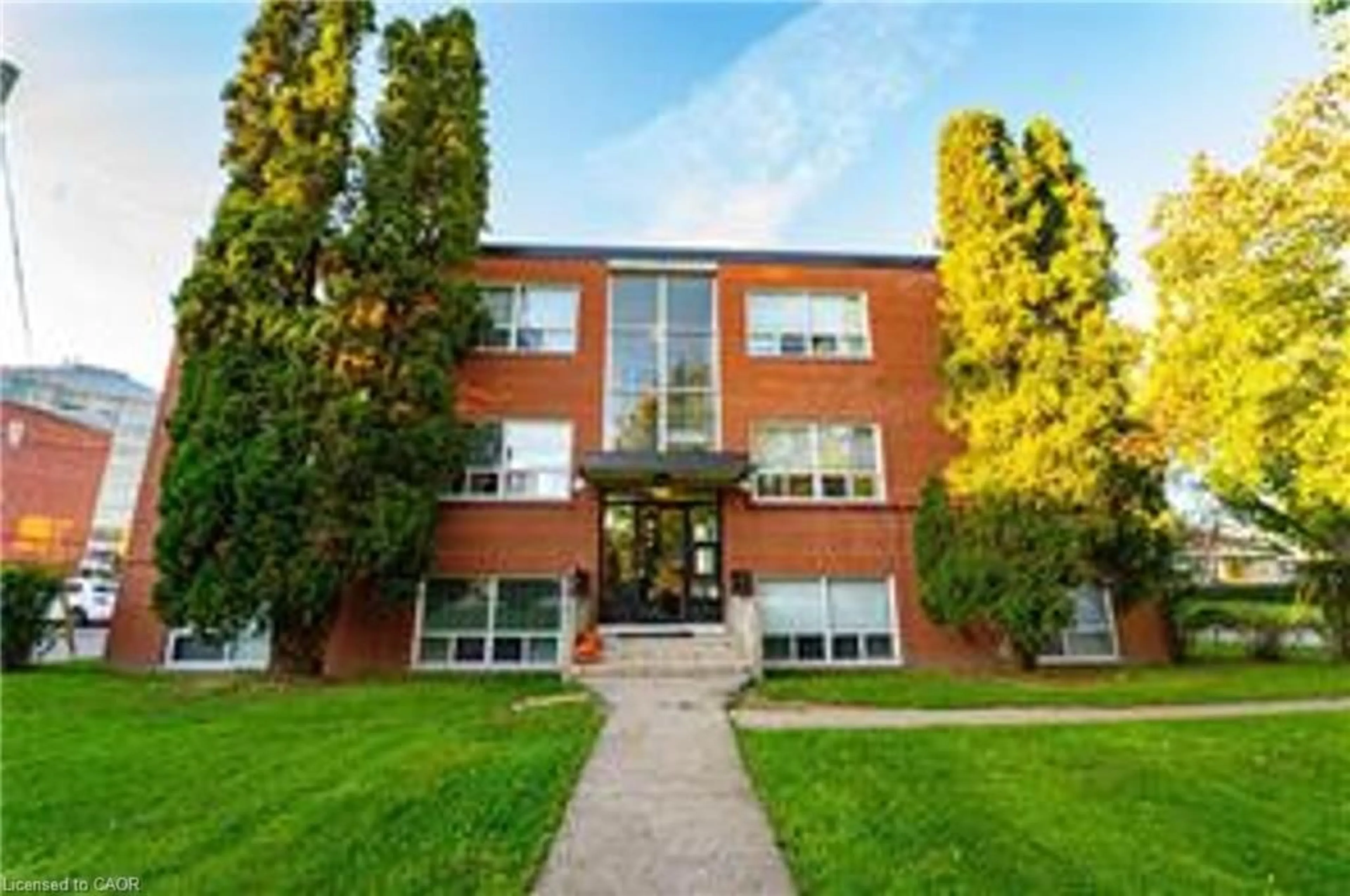 Unknown for 37 Mericourt Rd #207, Hamilton Ontario L8S 2N5
