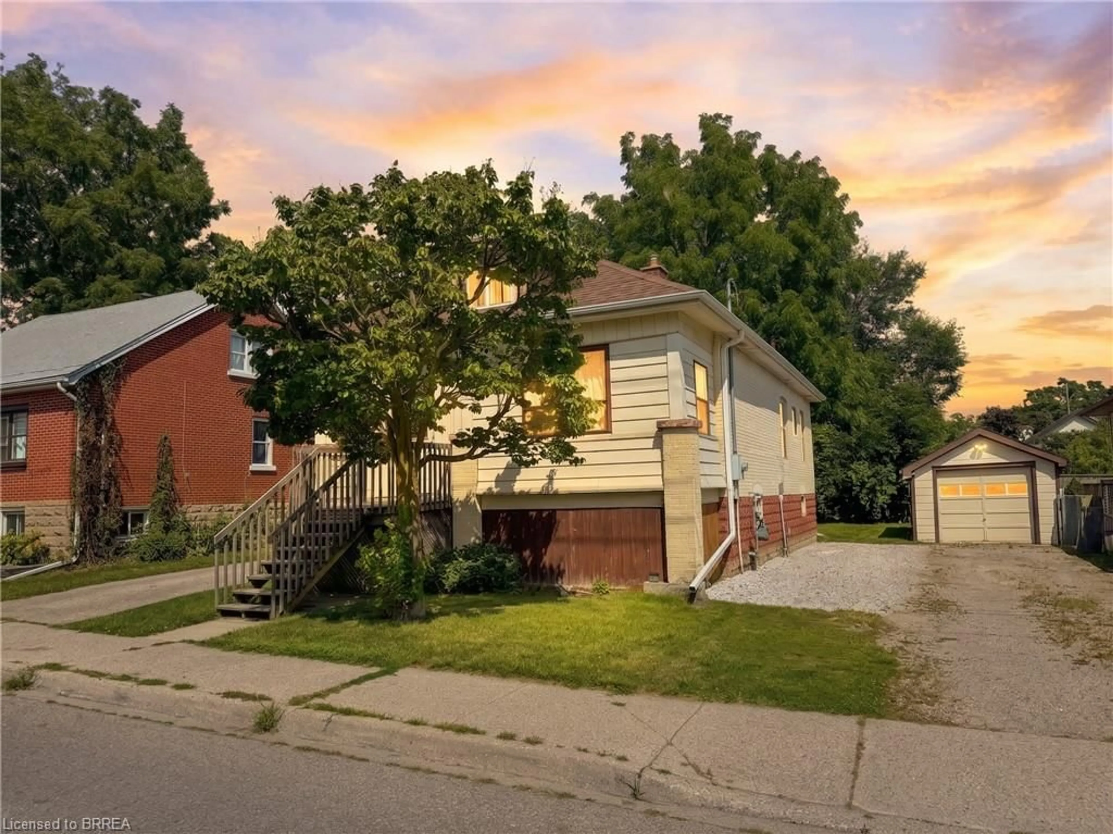 Home with brick exterior material, street for 92 Mary St, Brantford Ontario N3S 3B6