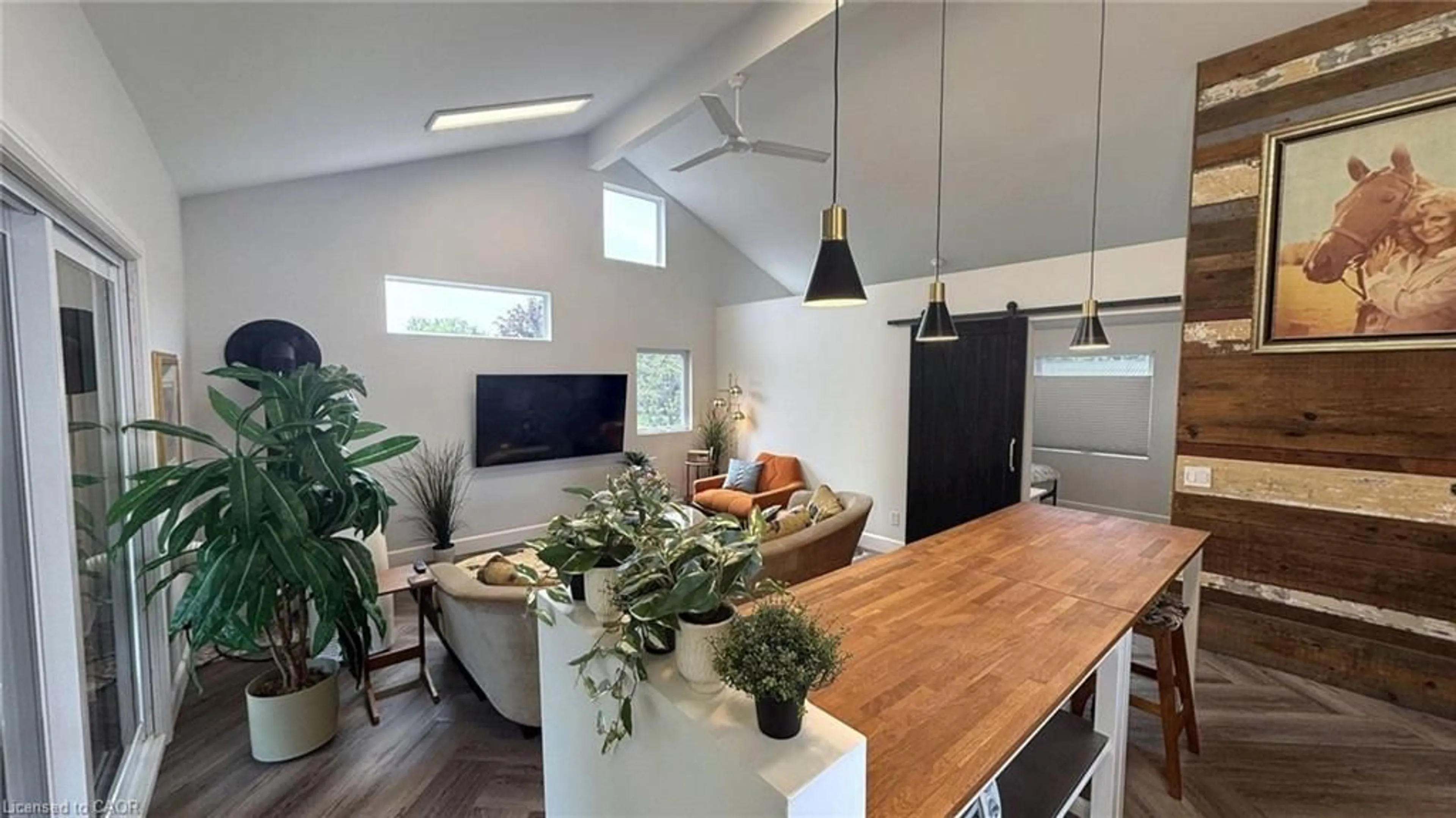 Open concept kitchen, wood/laminate floor for 28 CHATHAM N/A St, Port Burwell Ontario N0J 1T0